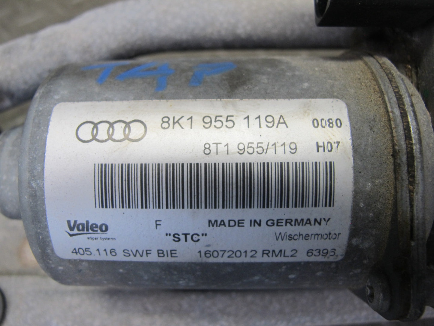 10-16 Audi A4 S4 Windshield Wiper Transmission Linkage w Motor 8K1955119A OEM