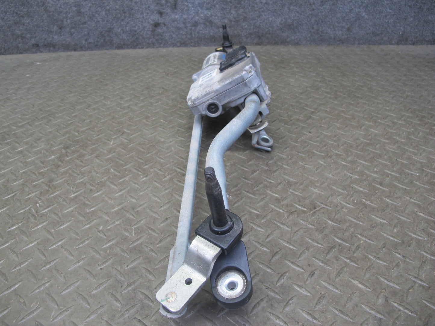 10-16 Audi A4 S4 Windshield Wiper Transmission Linkage w Motor 8K1955119A OEM