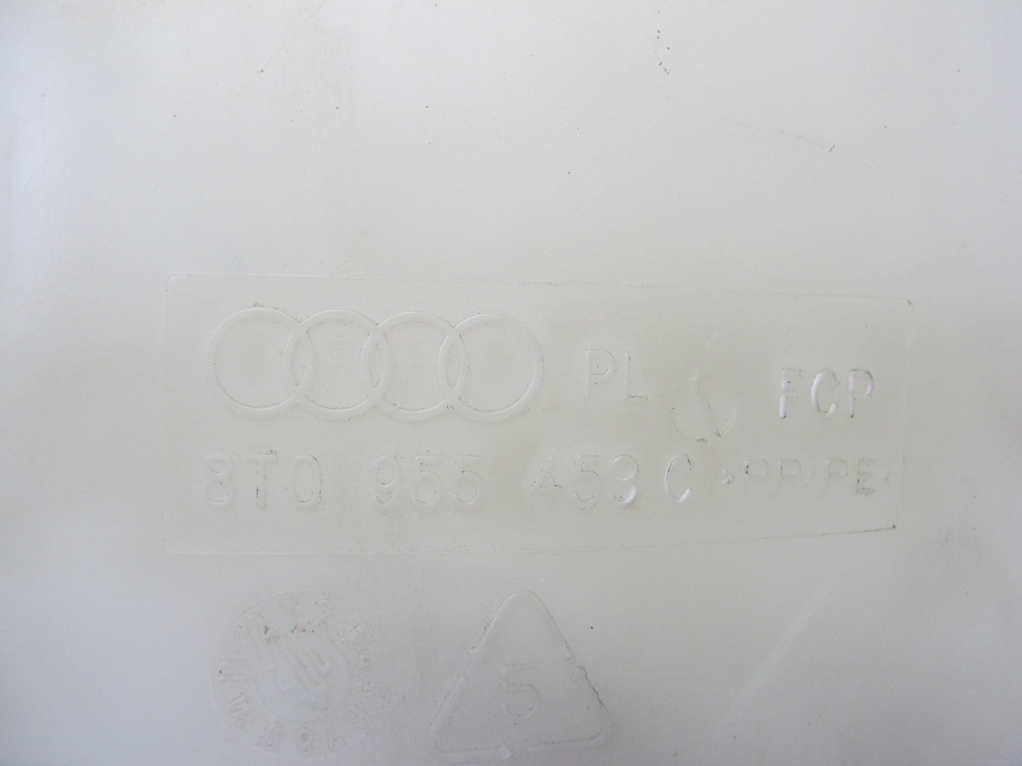 09-16 Audi S5 A4 S4 Windshield Washer Fluid Reservoir w Pump OEM