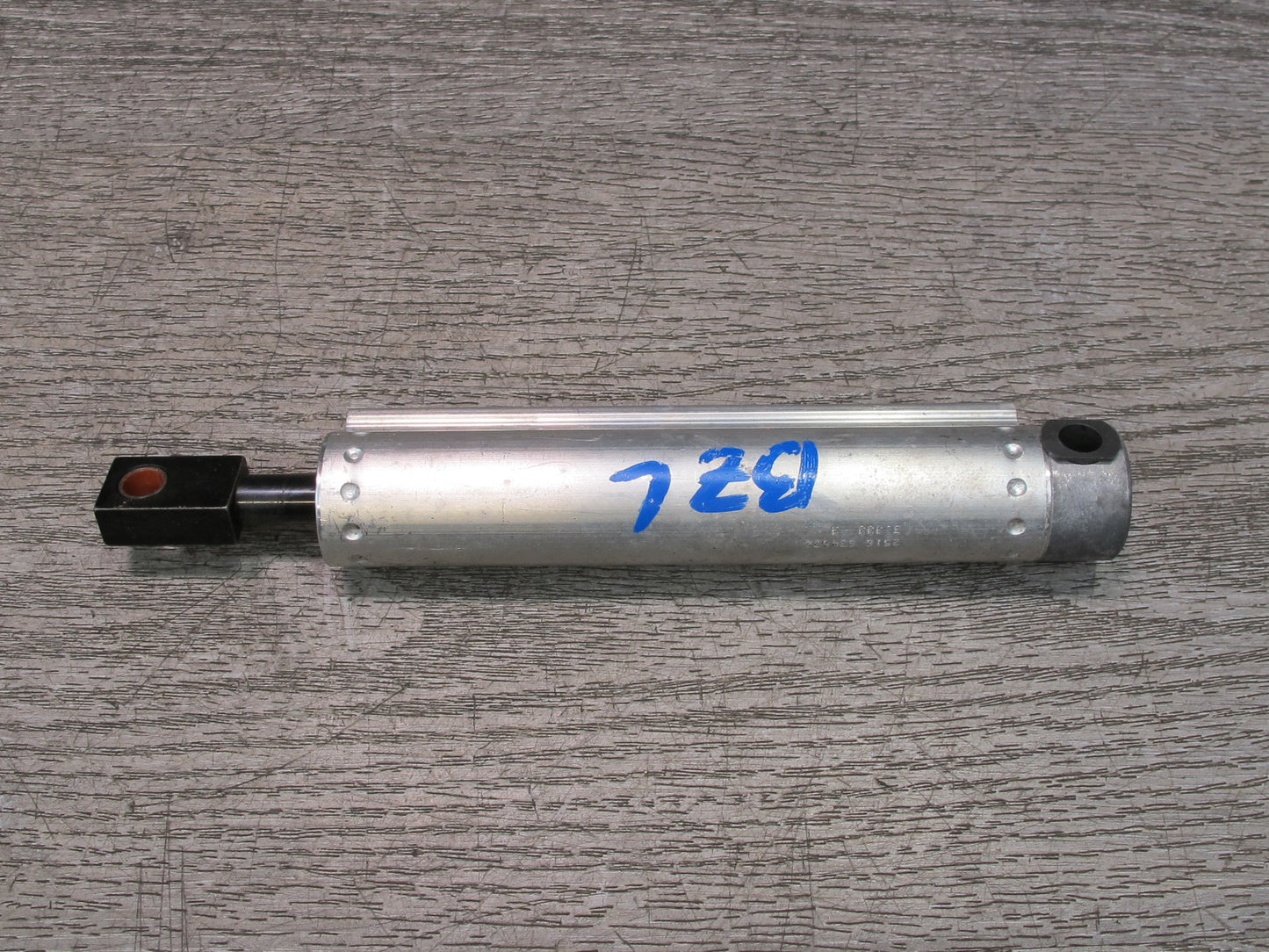 09-16 BMW E89 Z4 Convertible Set of 2 TOP Roof Hydrulic Cylinder Support OEM