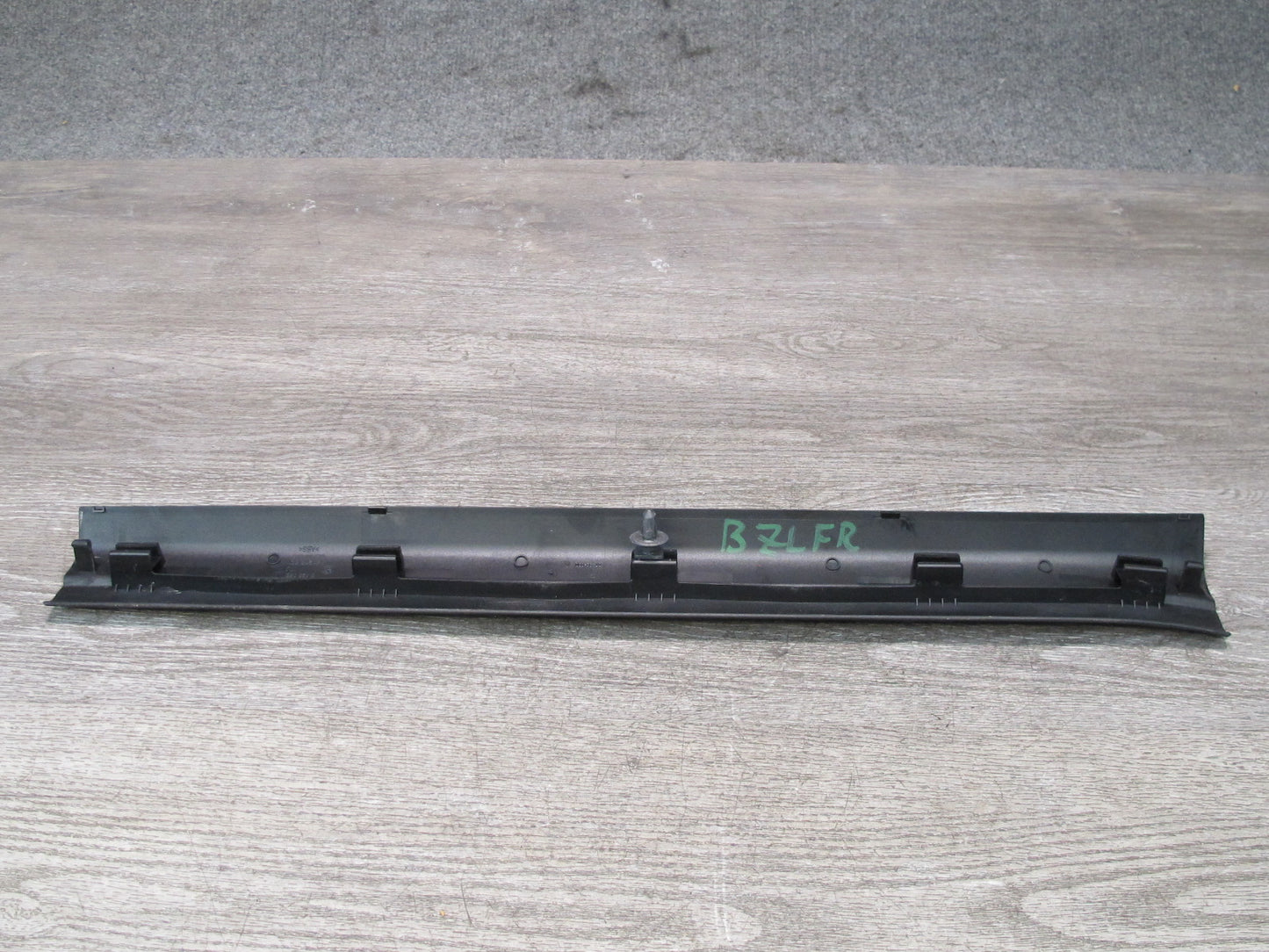 09-16 BMW E89 Z4 Set of 2 Left & Right Door Inner Scuff Step Sill Plate Trim OEM