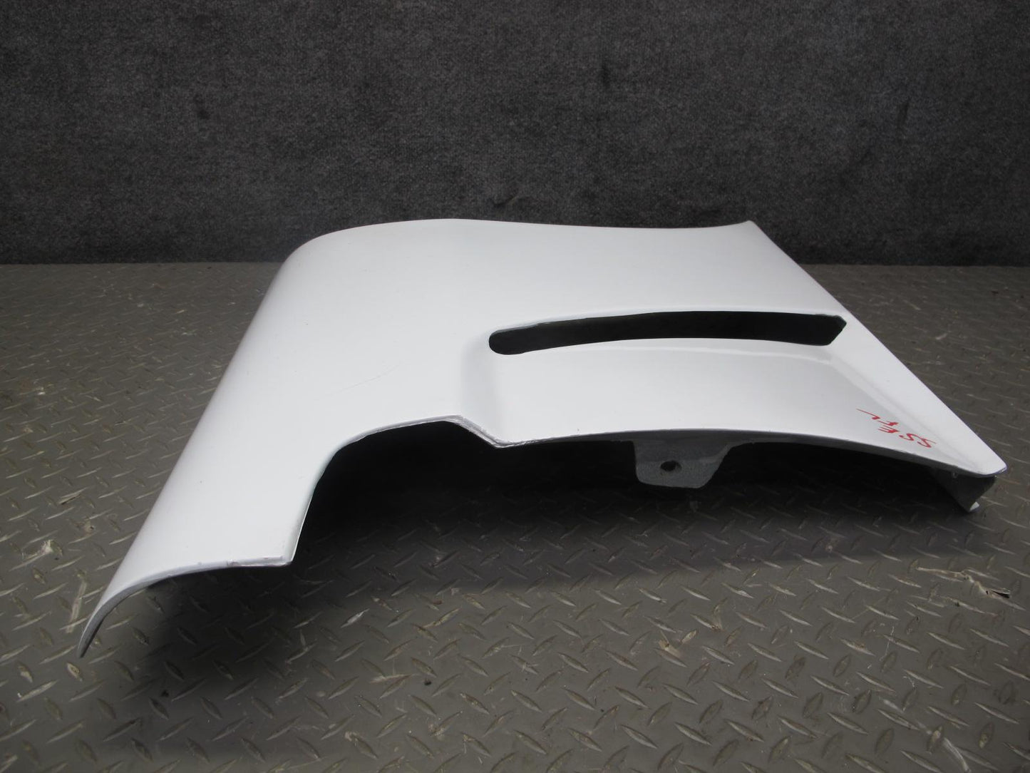 07-10 Saturn SKY Front Left Fender Shell Cover Panel Polar White OEM