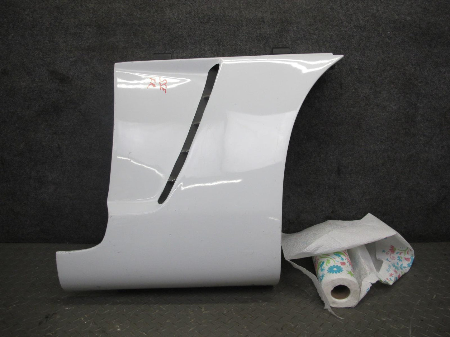 07-10 Saturn SKY Front Right Fender Shell Cover Panel Polar White OEM