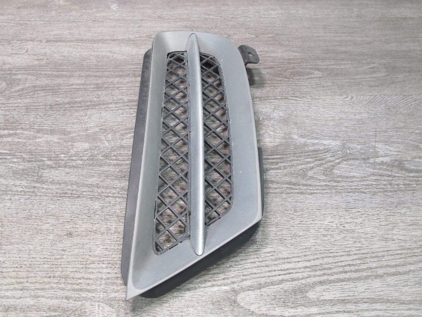 09-16 BMW E89 Z4 Set of 2 Front Bumper Left & Right Closed Grid Grille Trim OEM