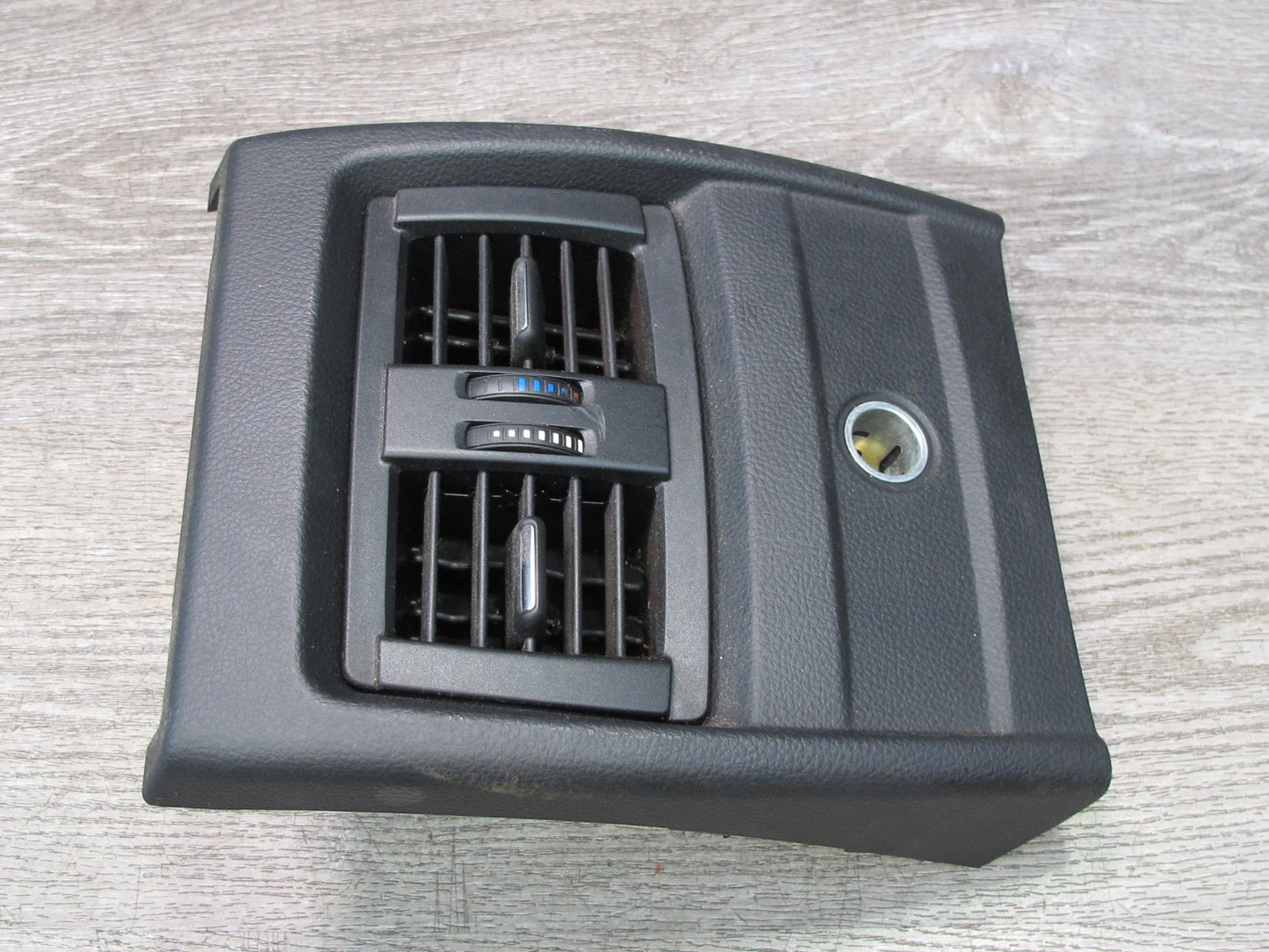 12-16 BMW F30 335i Sedan Rear Center Console Air Vent w Trim Panel Black OEM