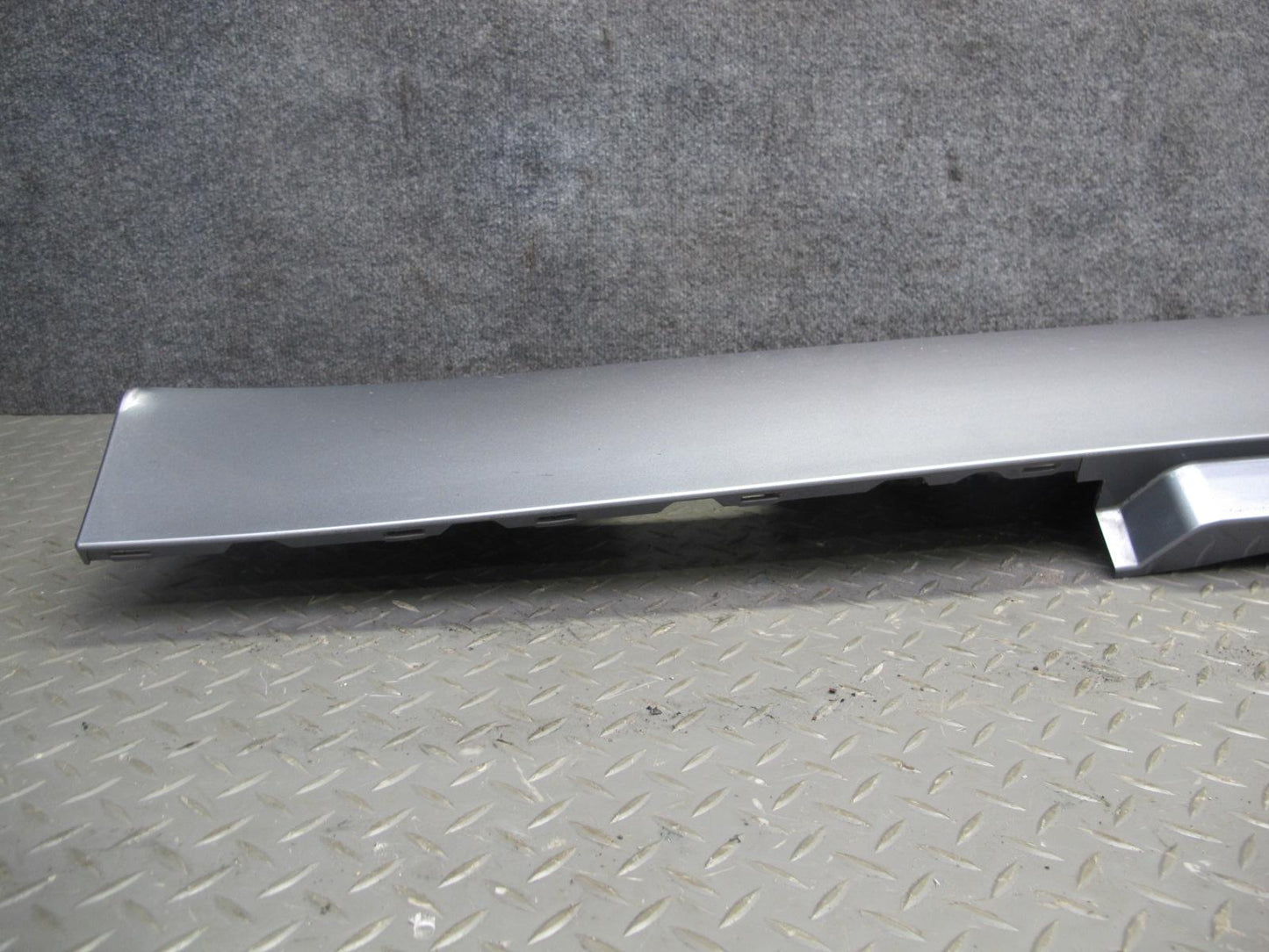 09-16 BMW E89 Z4 Right Side Skirt Rocker Panel Lower Molding Space Gray OEM