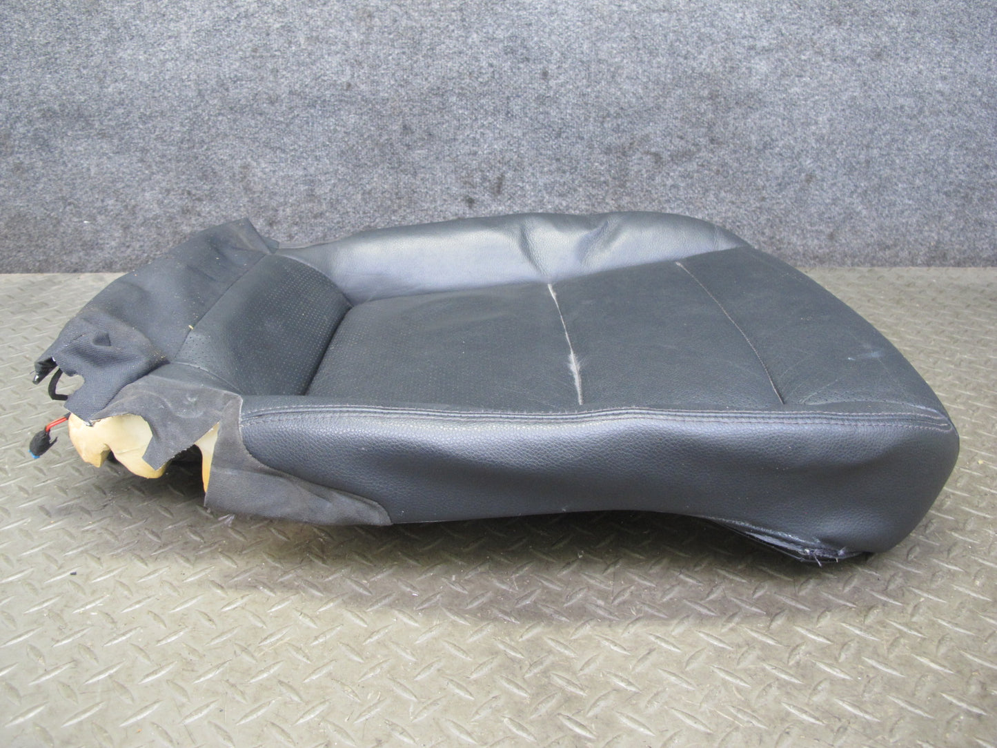 2010-2016 Porsche Panamera 970 Front Right Pass Side Lower Bottom Seat Cushion