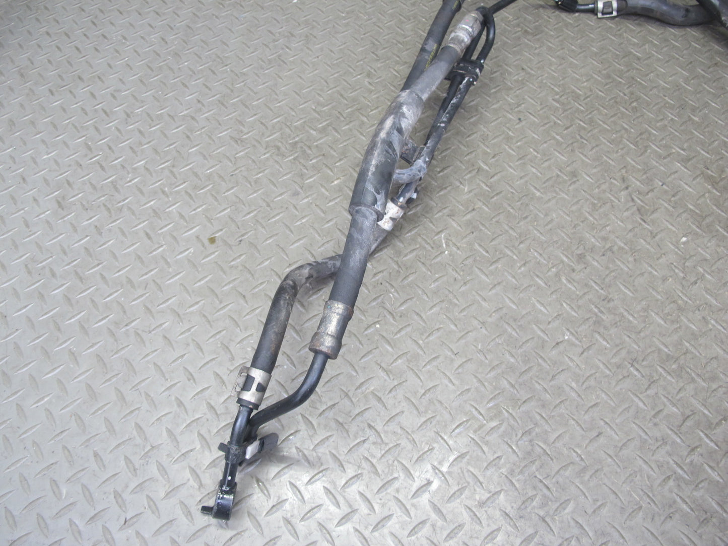 01-06 Lexus UCF30L LS430 Power Steering Pressure Hose Line Tube Pipe OEM