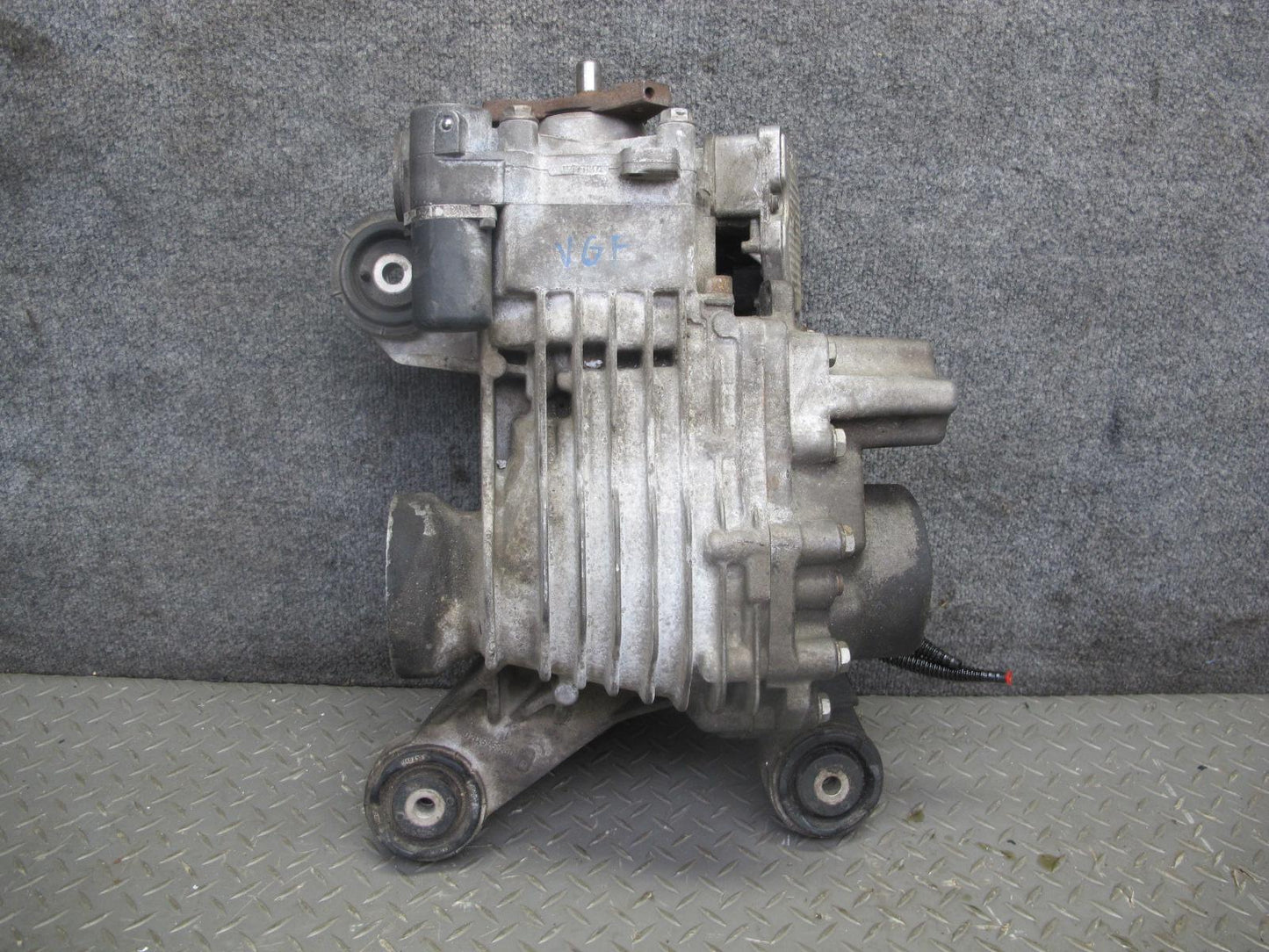 2008 VW Golf R32 MK5 VR6 AWD Haldex Rear Differential Carrier 148K Miles OEM