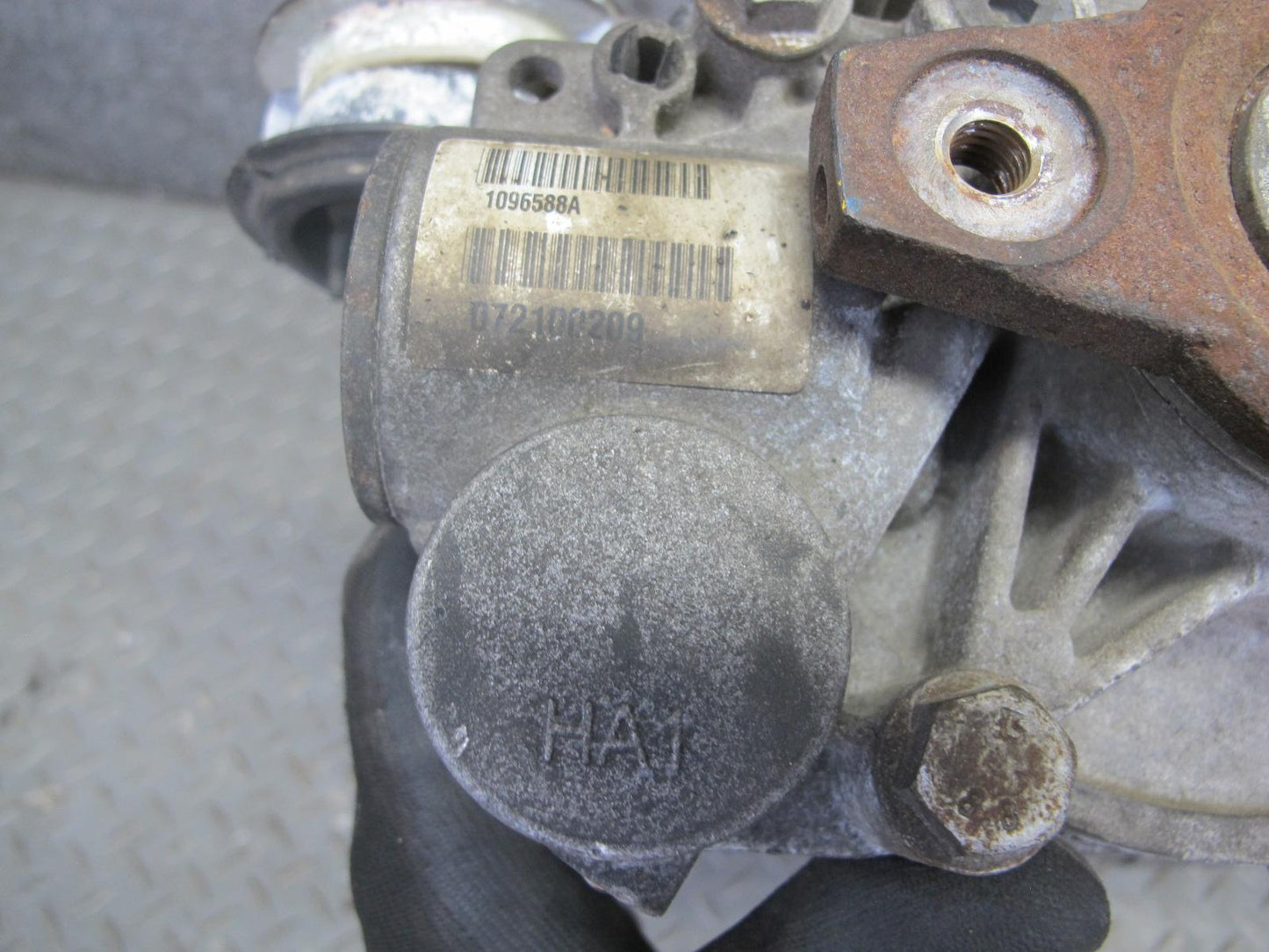 2008 VW Golf R32 MK5 VR6 AWD Haldex Rear Differential Carrier 148K Miles OEM