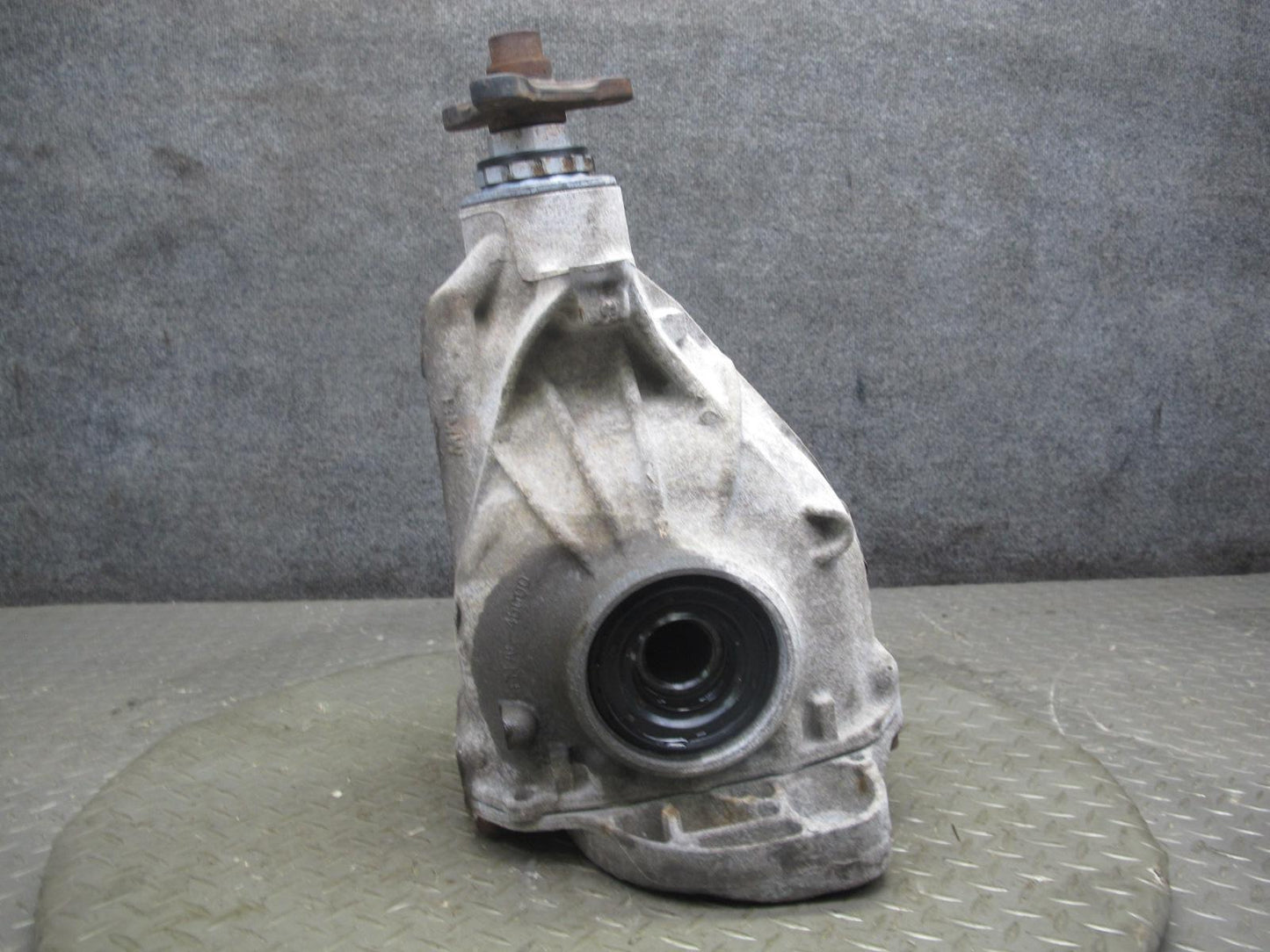 11-13 BMW F07 F12 F13 F10 550i A/T Rear Differential Carrier 3.08 Ratio 103K OEM