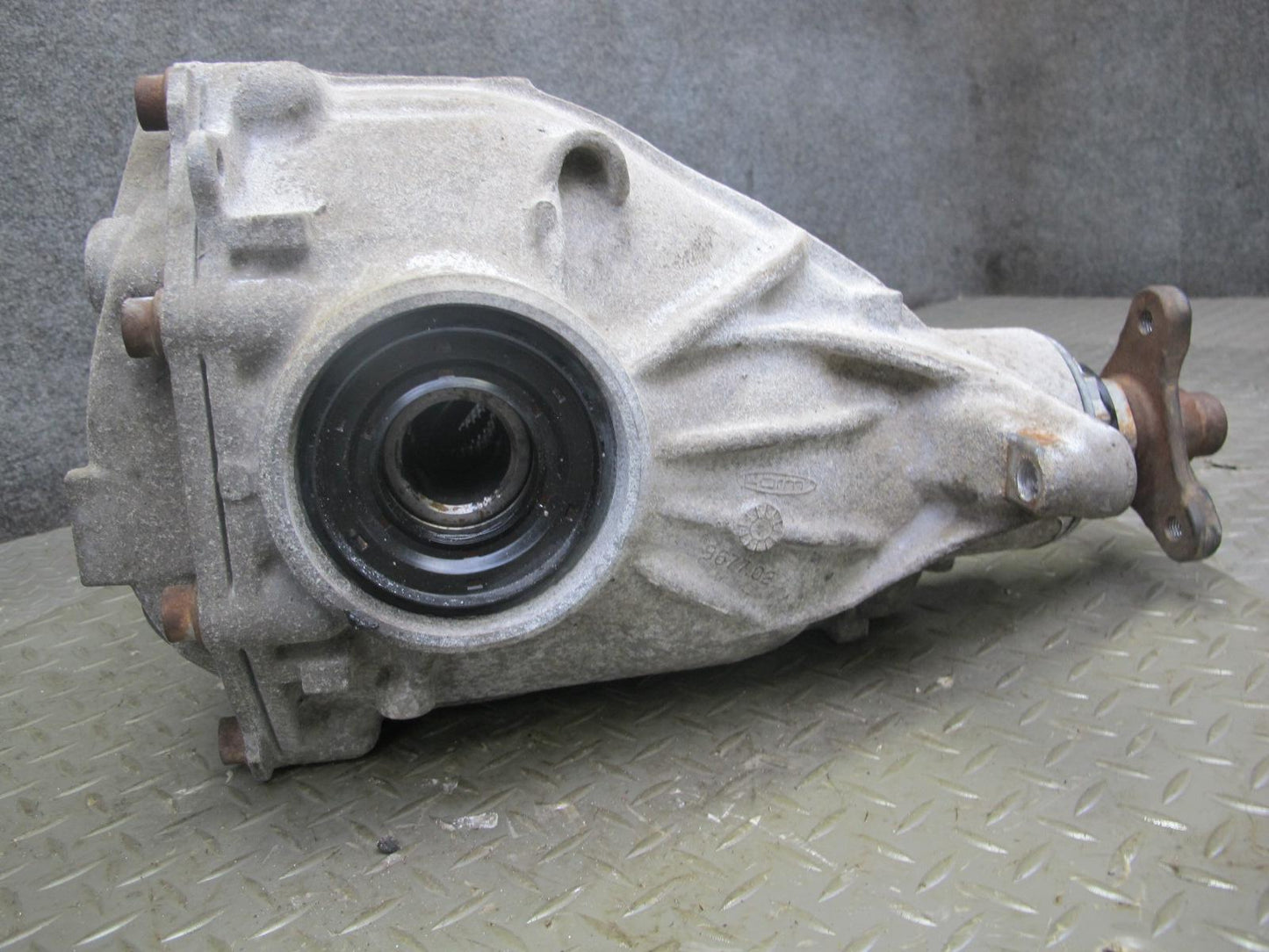 11-13 BMW F07 F12 F13 F10 550i A/T Rear Differential Carrier 3.08 Ratio 103K OEM