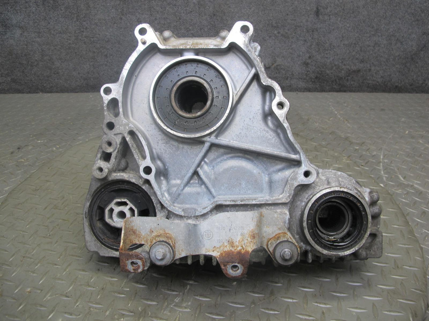 11-13 BMW F07 F12 F13 F10 550iX AWD ATC35L Transfer Case Box w Motor 103K OEM