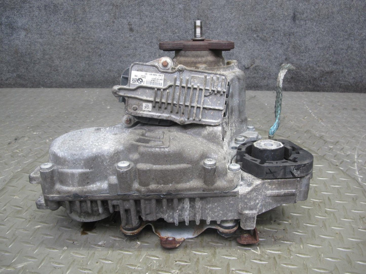 11-13 BMW F07 F12 F13 F10 550iX AWD ATC35L Transfer Case Box w Motor 103K OEM