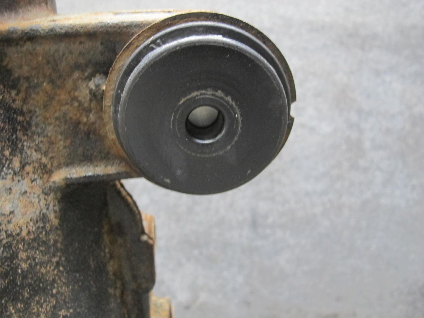 06-15 Lexus IS250 RWD A/T Rear Differential Carrier 3.909 Ratio 141K Miles OEM