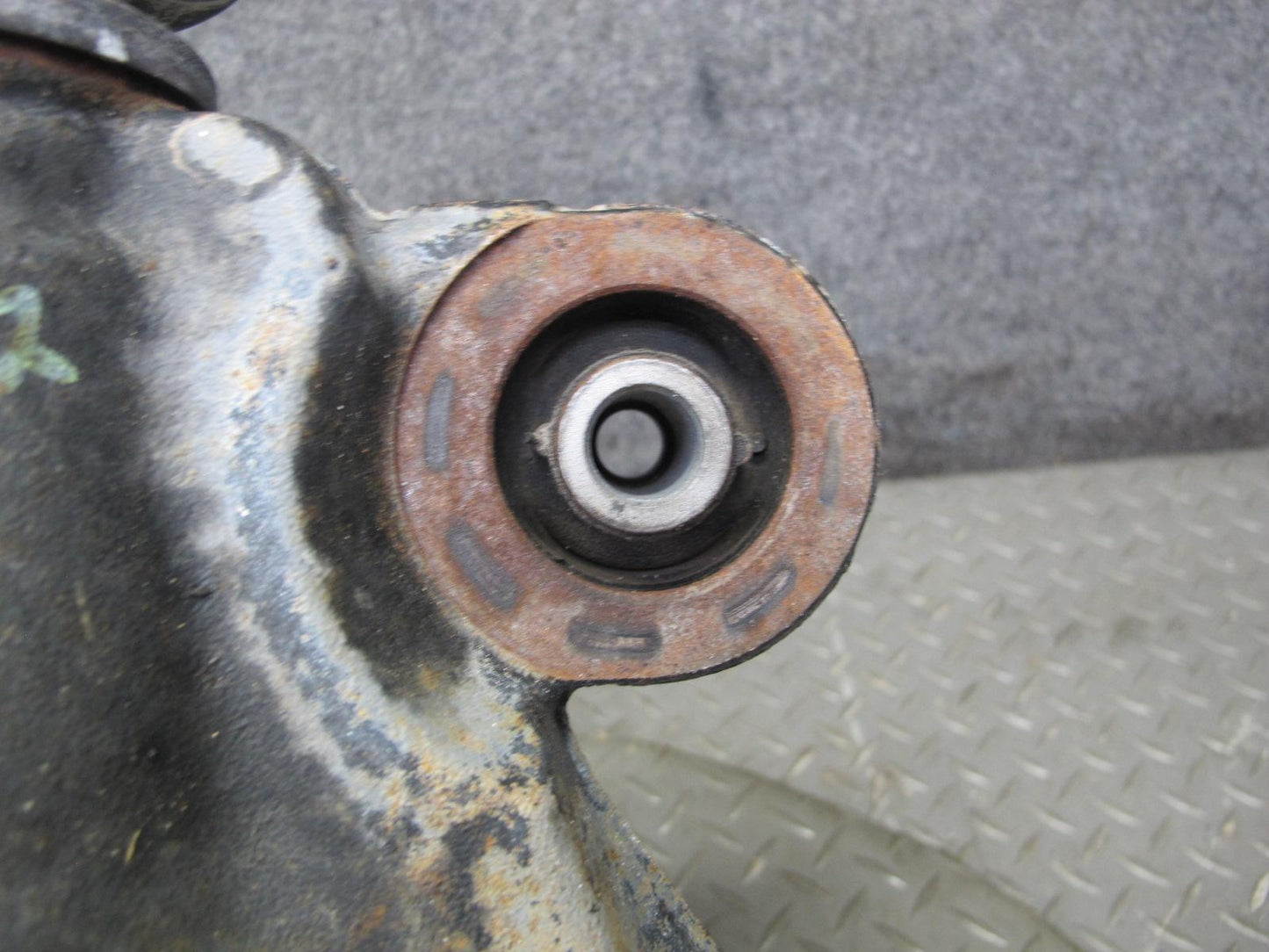 06-15 Lexus IS250 RWD A/T Rear Differential Carrier 3.909 Ratio 128K Miles OEM