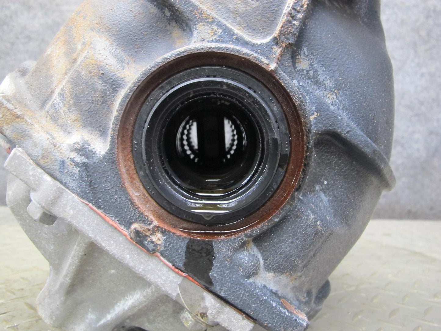 06-15 Lexus IS250 RWD A/T Rear Differential Carrier 3.909 Ratio 128K Miles OEM
