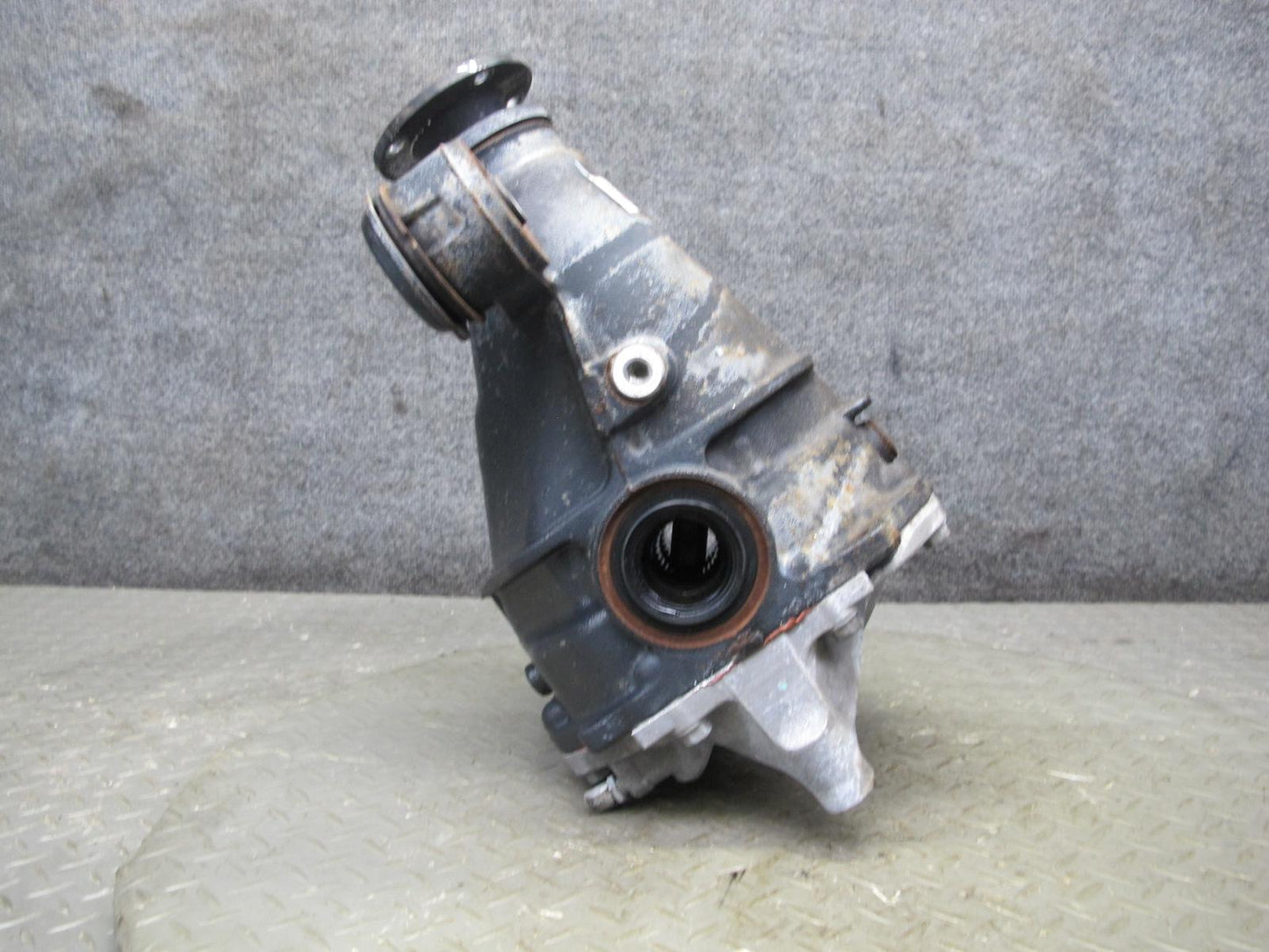 06-15 Lexus IS250 RWD A/T Rear Differential Carrier 3.909 Ratio 128K Miles OEM