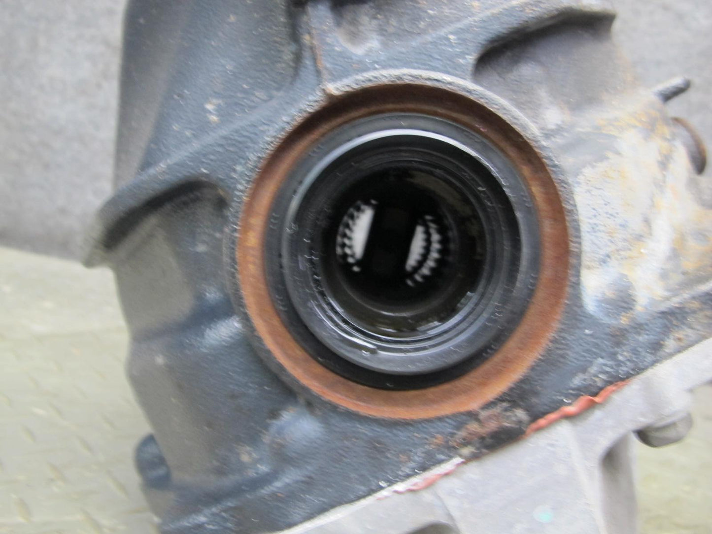 06-15 Lexus IS250 RWD A/T Rear Differential Carrier 3.909 Ratio 128K Miles OEM