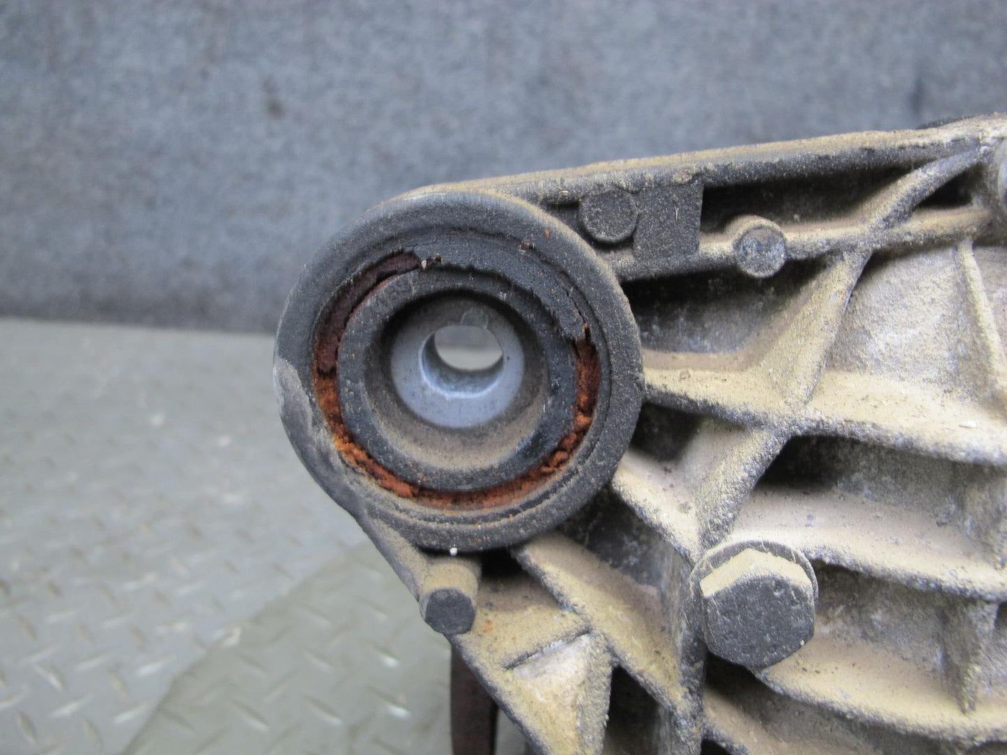 2001-2006 BMW E46 M3 Rear Axle Differential Carrier LSD 3.62 Ratio 2282480