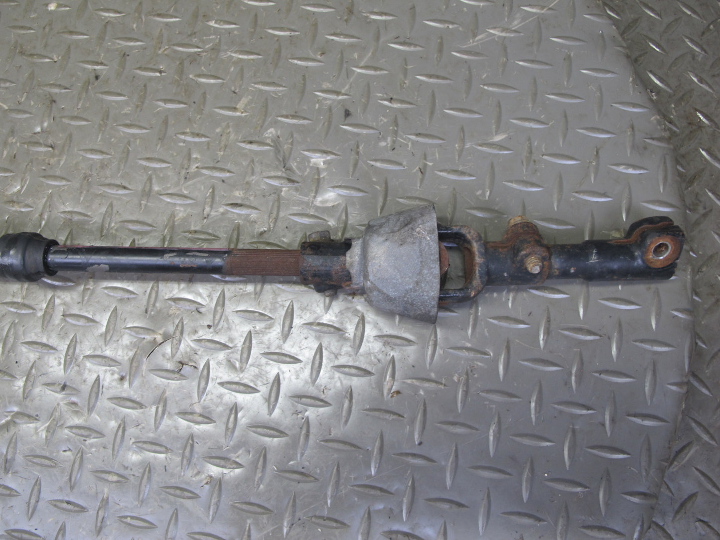 01-06 Lexus UCF30L LS430 Steering Column Lower U Joint Shaft OEM