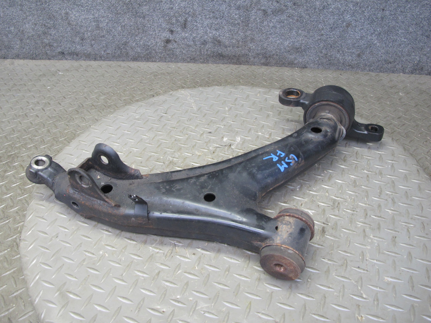 01-06 Lexus UCF30L LS430 RWD Front Right Suspension Lower Control Arm OEM