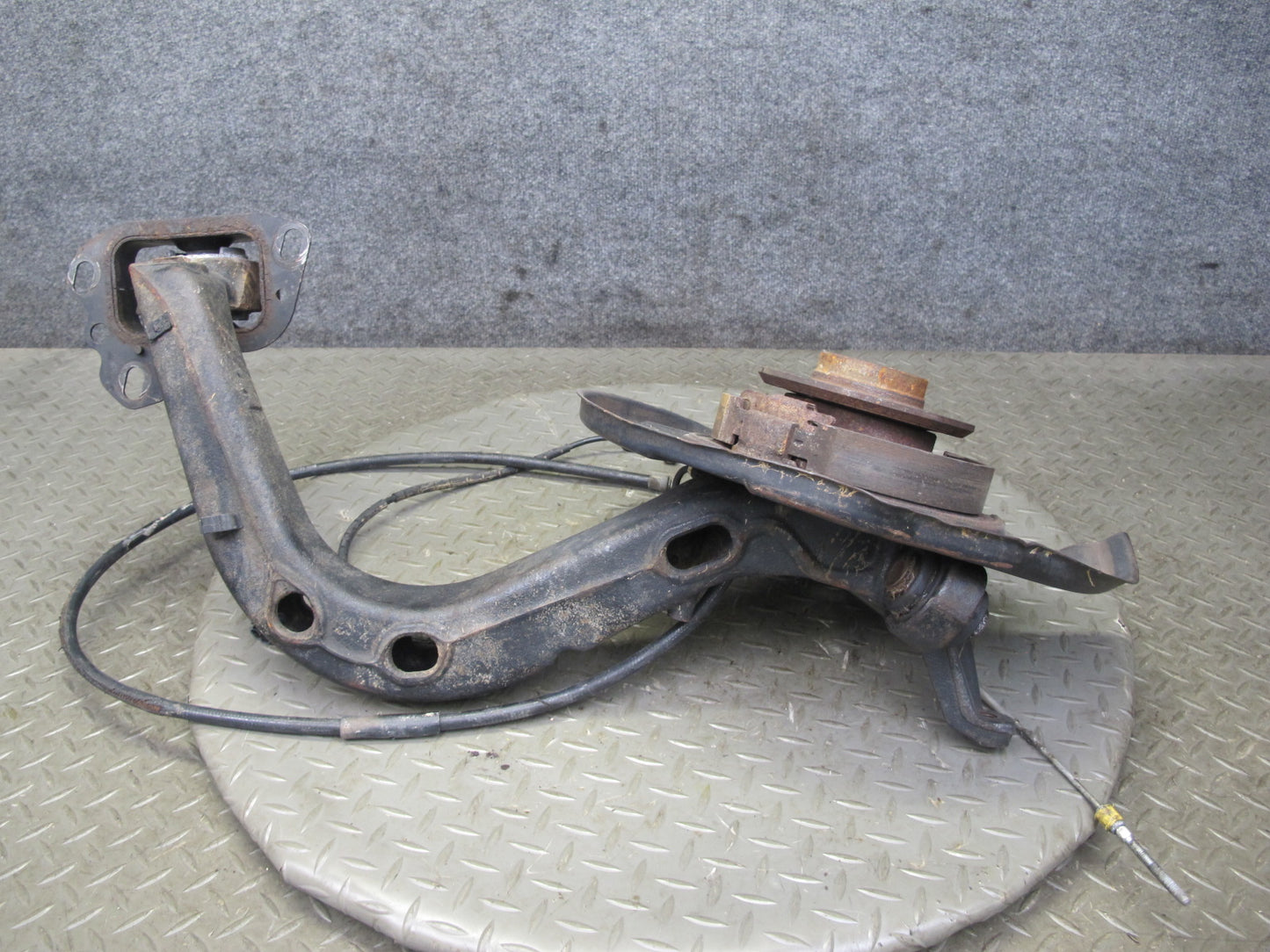 01-06 BMW E46 M3 S54 Rear Left Spindle Knuckle Wheel Hub Bearing Trailing Arm