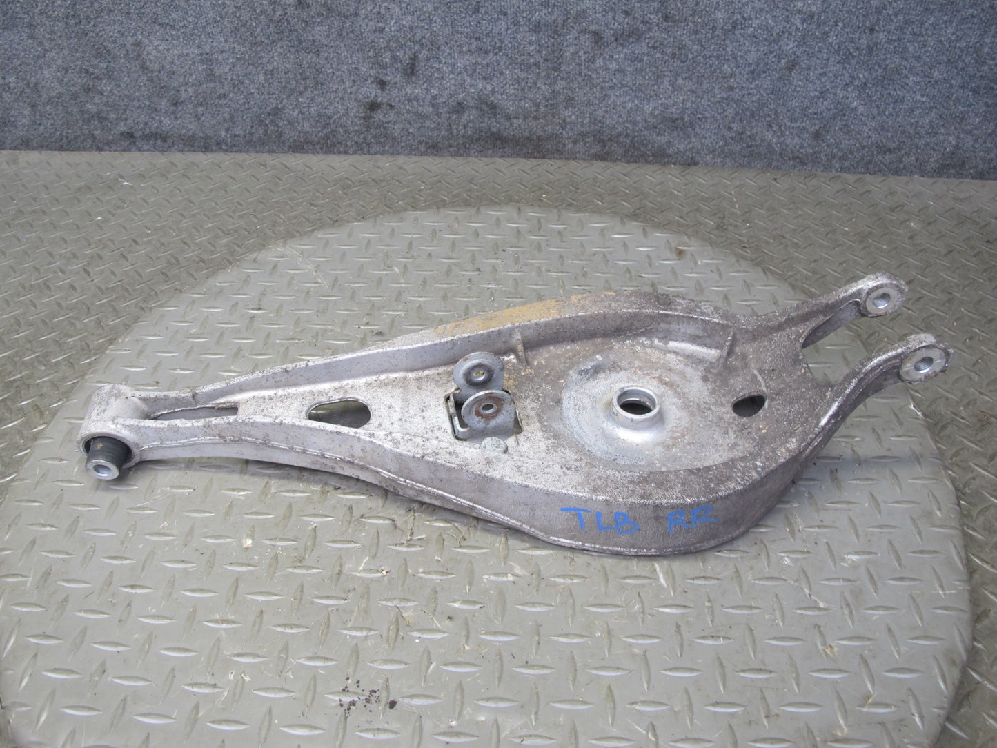 2001-2006 BMW E46 M3 3-SERIES Rear Right Side Upper & Lower Control Arm Set