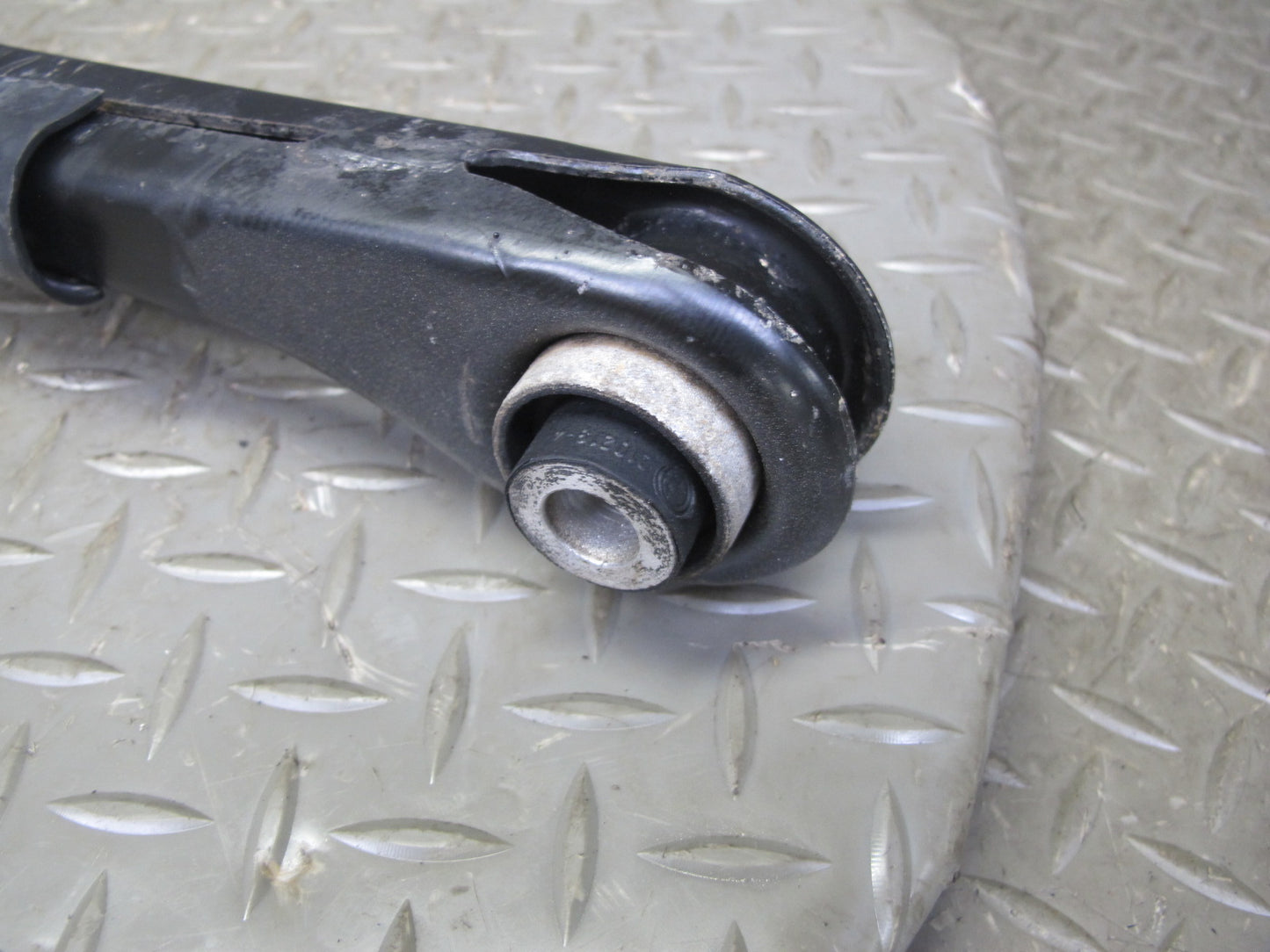 2001-2006 BMW E46 M3 3-SERIES Rear Right Side Upper & Lower Control Arm Set