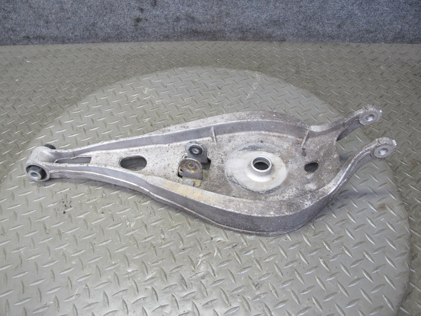 2001-2006 BMW E46 M3 3-SERIES Rear Left Side Upper & Lower Control Arm Set