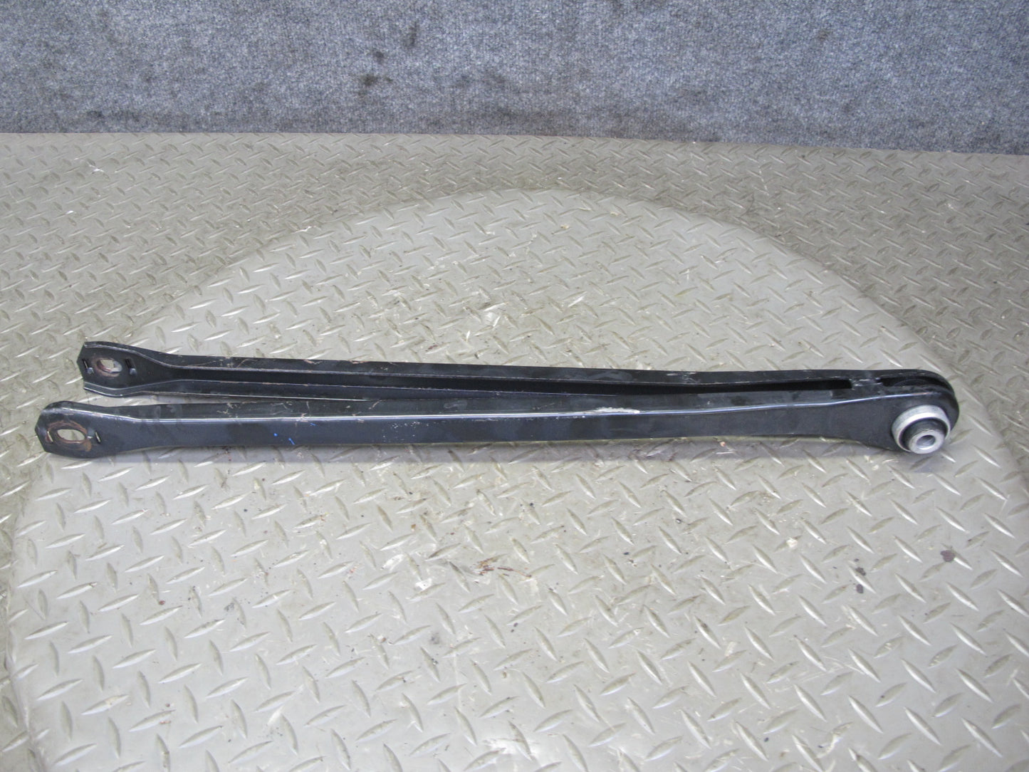2001-2006 BMW E46 M3 3-SERIES Rear Left Side Upper & Lower Control Arm Set