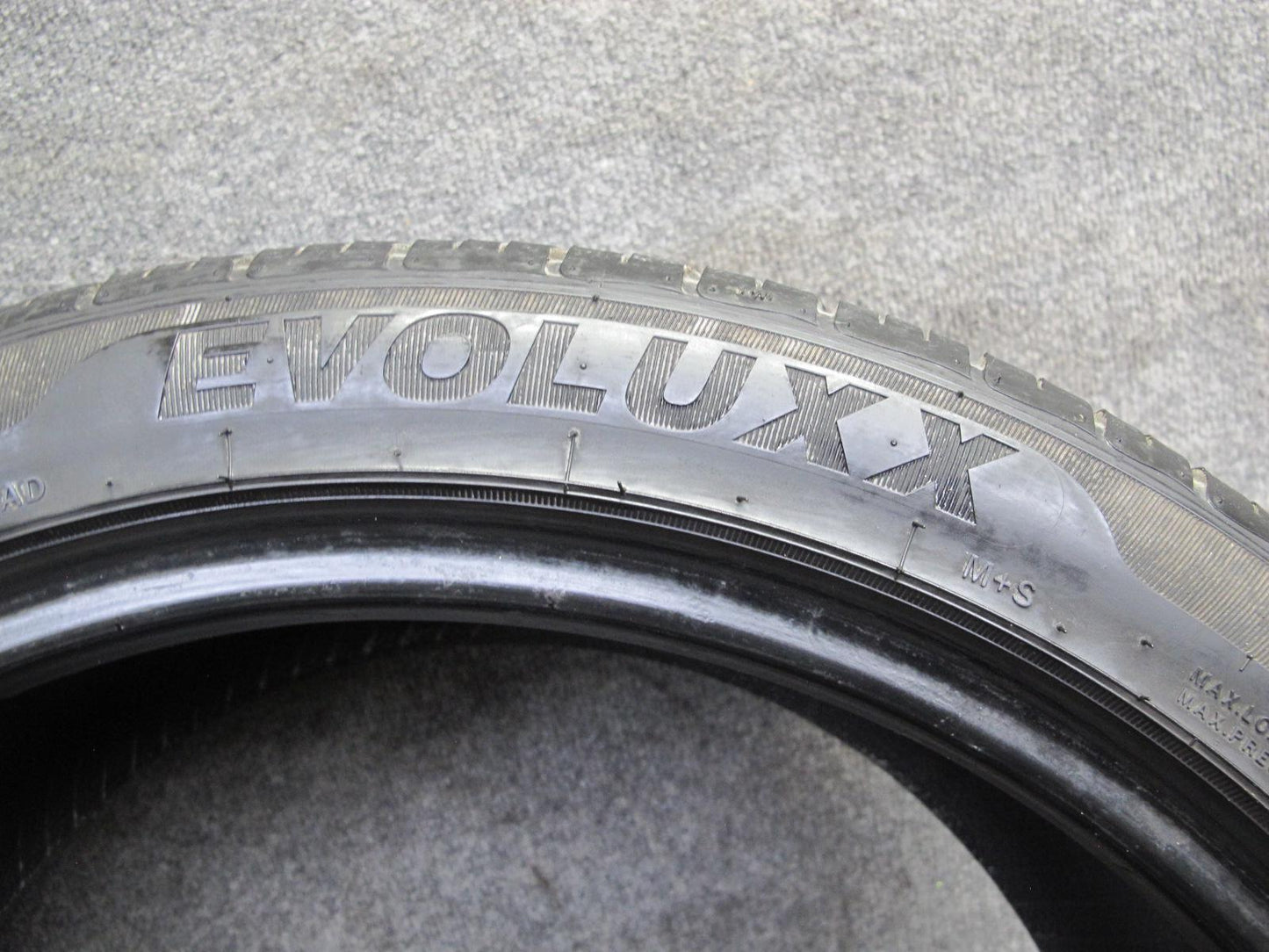Set of 2 Evoluxx Capricorn UHP ALL Season Tire 245/40 R18 97W 2522 6/32 Tread
