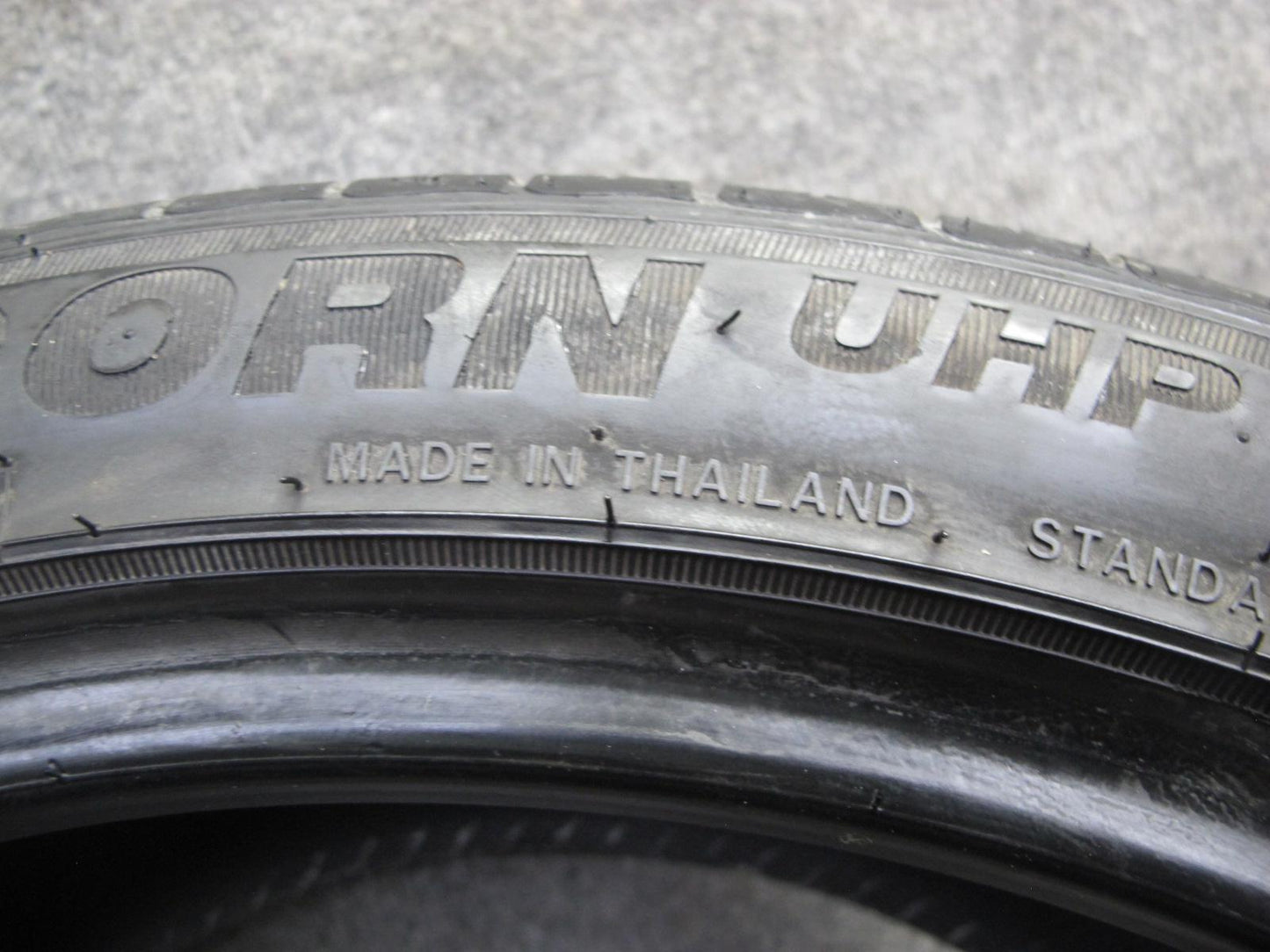 Set of 2 Evoluxx Capricorn UHP ALL Season Tire 245/40 R18 97W 2522 6/32 Tread
