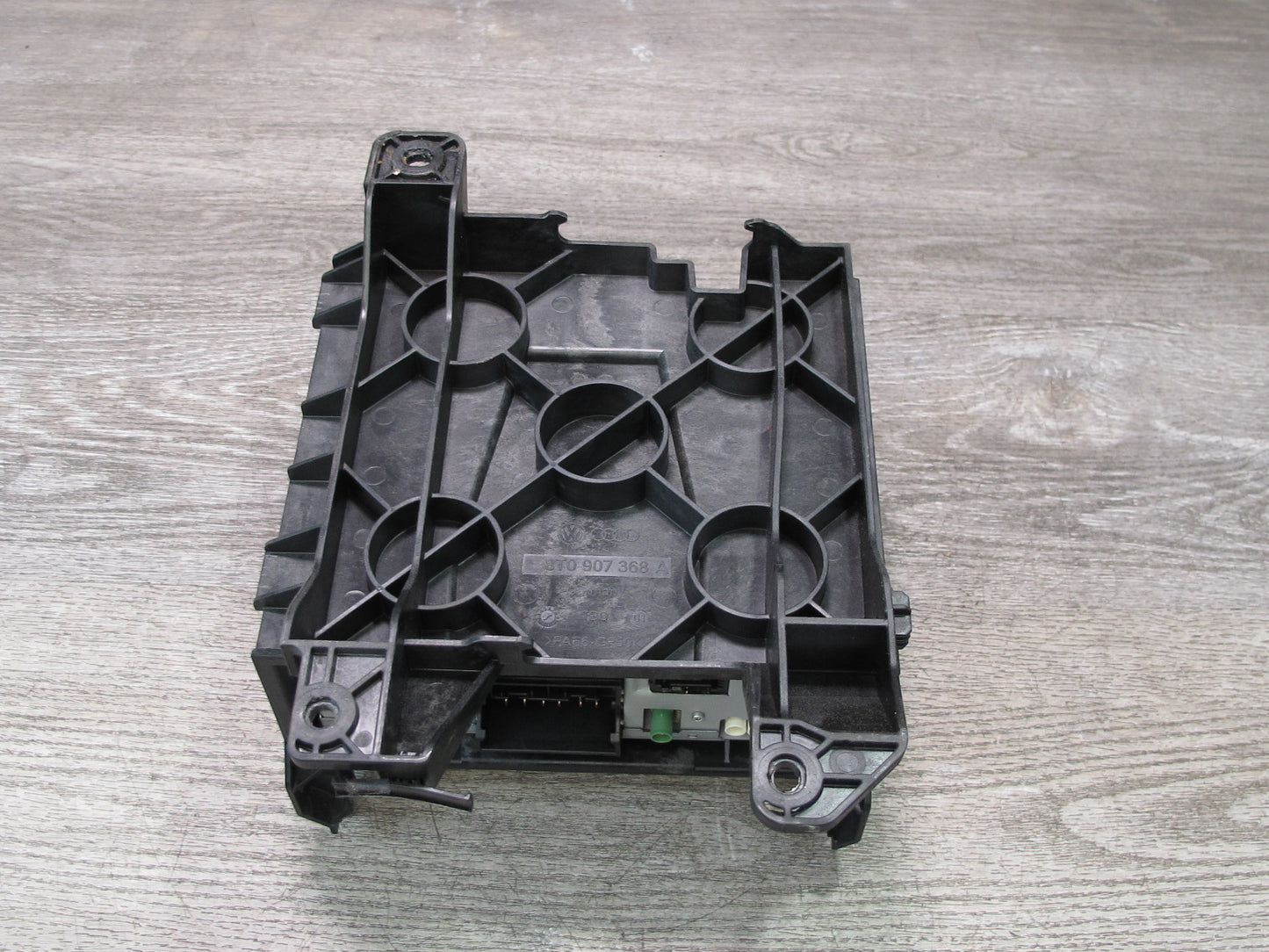 2013 Audi A4 S4 Rear Trunk Satellite Radio Receiver Module w Mount Bracket OEM
