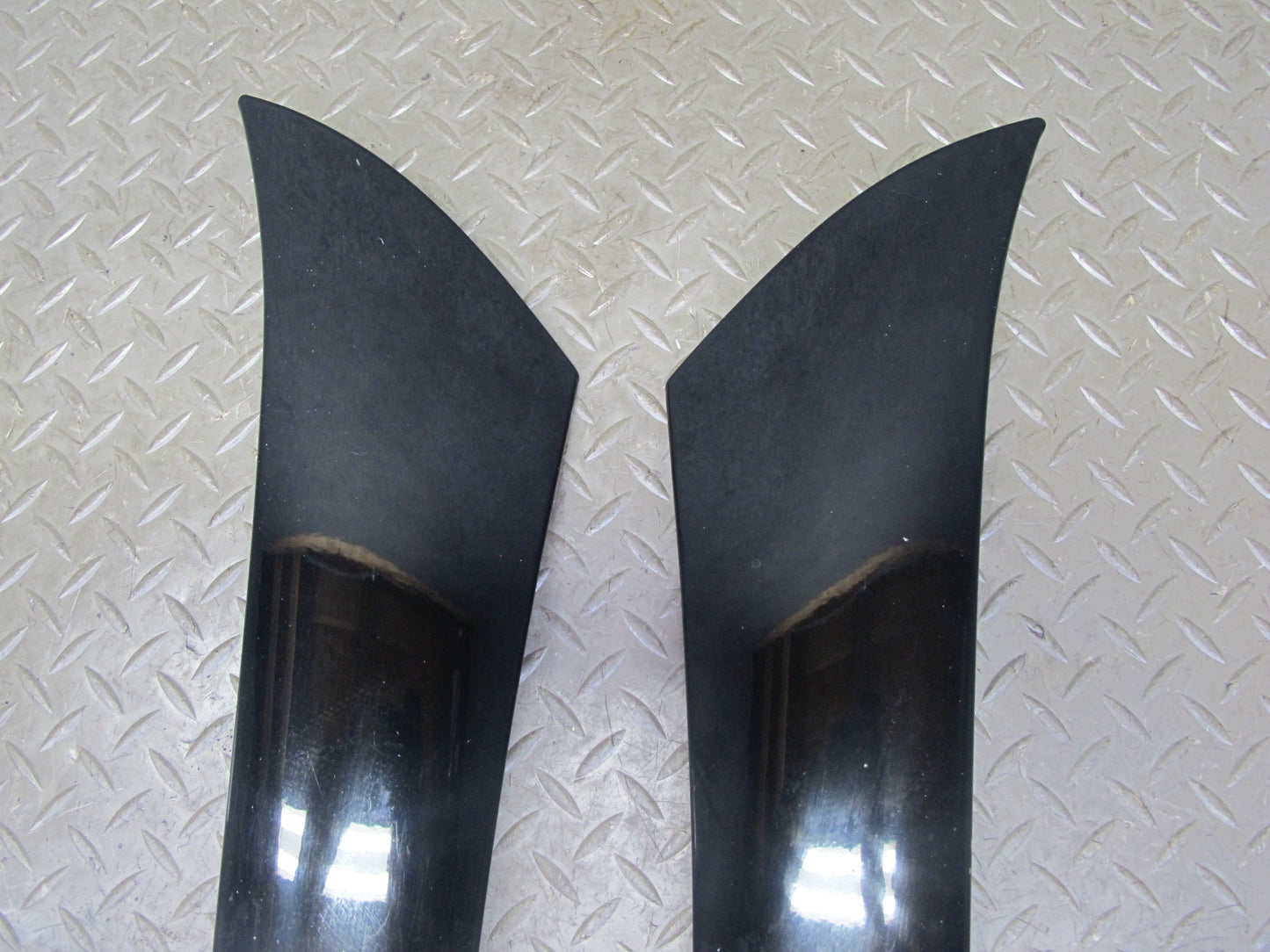 02-10 Lexus Z40 SC430 Set 2 Exterior Windshield A Pillar Trim Cover Black OEM