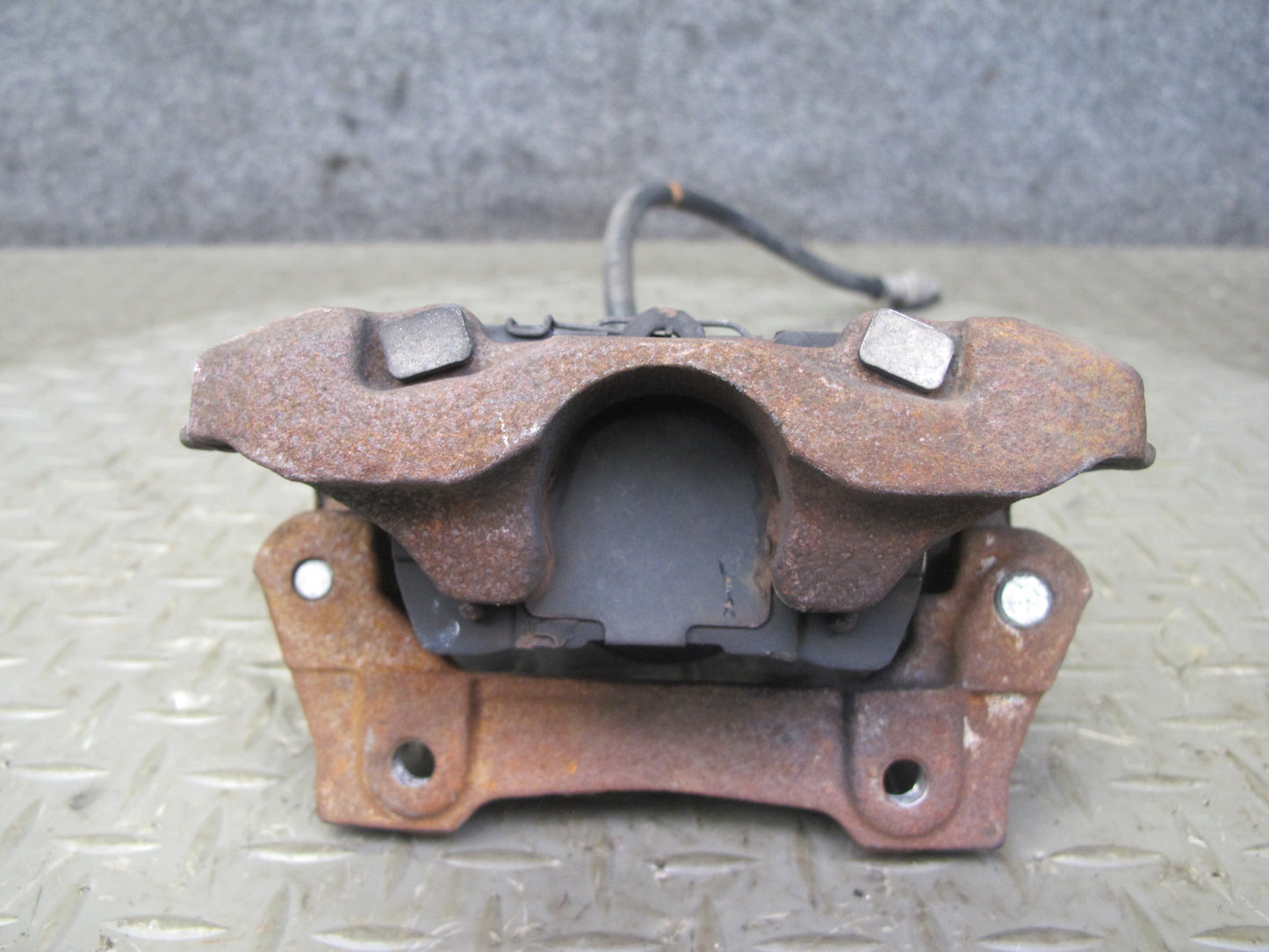 10-15 Lexus GSE20L IS250 RWD Convert Rear Left & Right Brake Caliper Set OEM