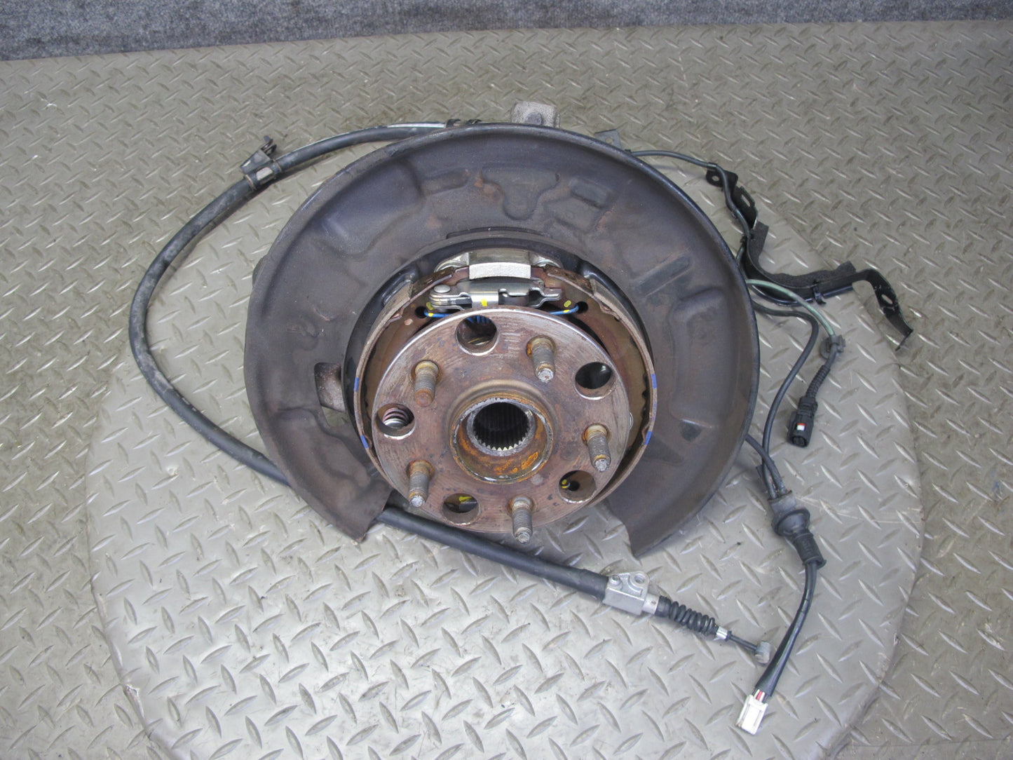 06-14 Lexus GSE20L IS250 RWD Rear Left Spindle Knuckle Wheel Hub Bearing OEM