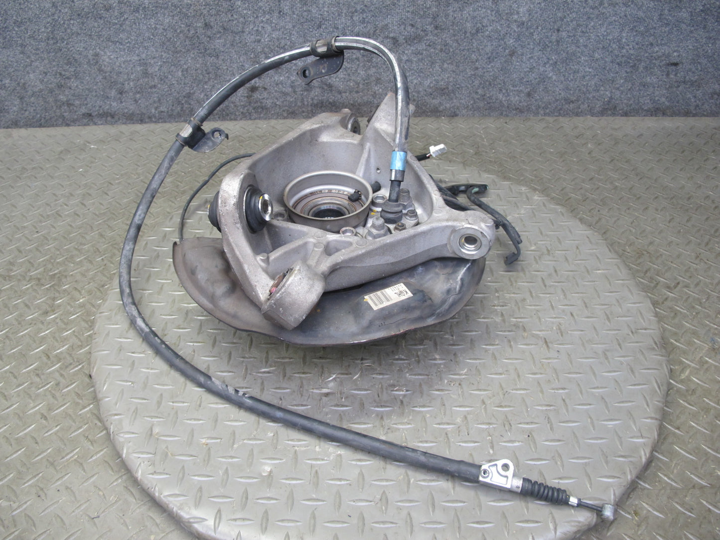 06-14 Lexus GSE20L IS250 RWD Rear Left Spindle Knuckle Wheel Hub Bearing OEM