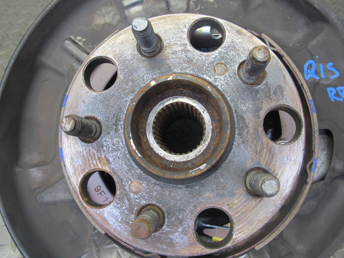 06-14 Lexus GSE20L IS250 RWD Rear Right Spindle Knuckle Wheel Hub Bearing OEM