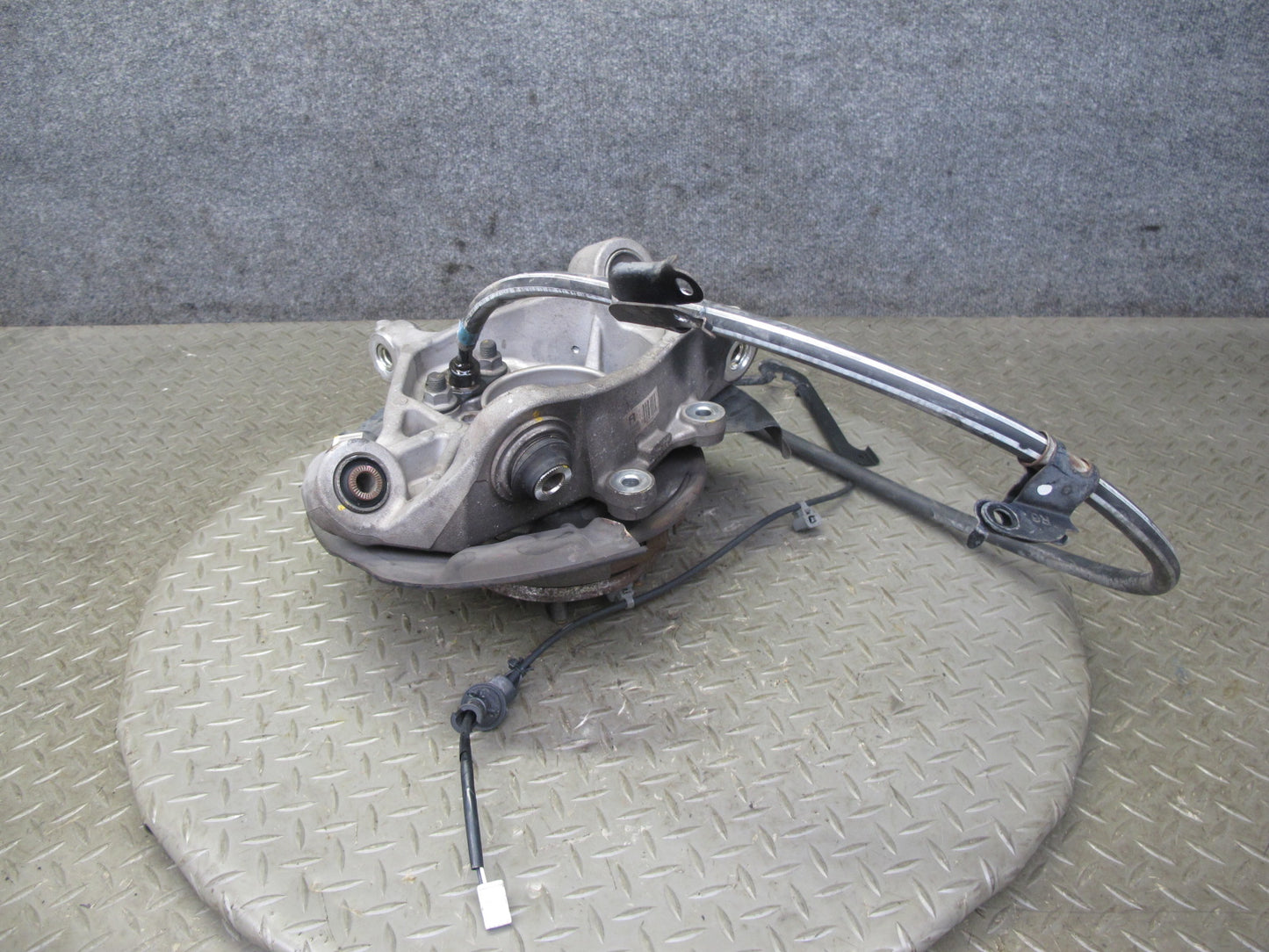 06-14 Lexus GSE20L IS250 RWD Rear Right Spindle Knuckle Wheel Hub Bearing OEM