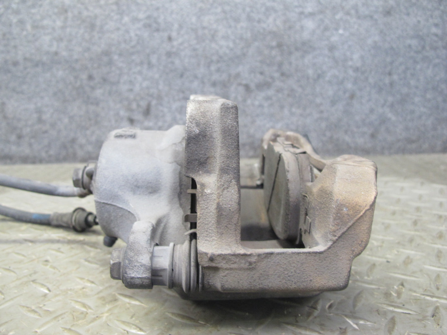 09-15 Lexus GSE20L IS250 RWD Set of 2 Front Left & Right Brake Caliper OEM