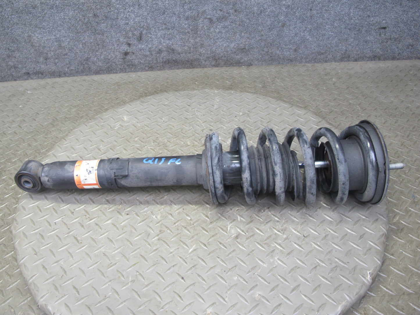 10-15 Lexus GSE20L IS250 Convertible Set of 2 Front Left & Right Shock Strut OEM