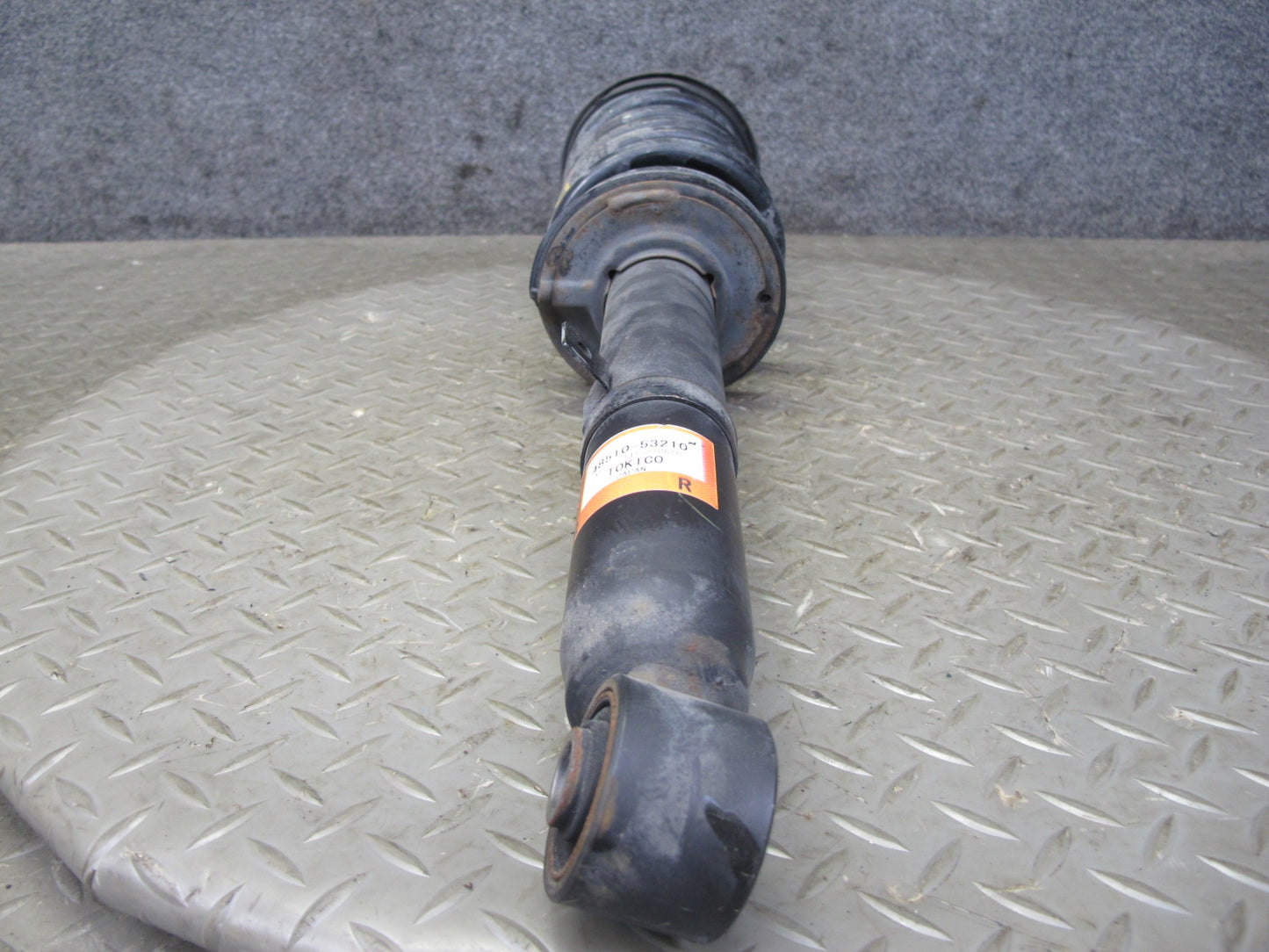 10-15 Lexus GSE20L IS250 Convertible Set of 2 Front Left & Right Shock Strut OEM