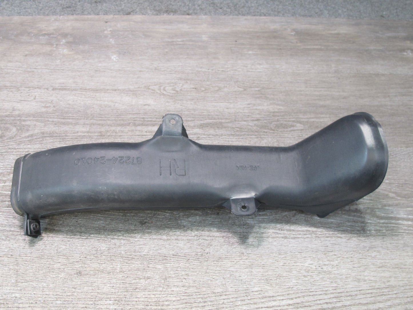 02-05 Lexus Z40 SC430 3UZFE Set of 2 Air Intake Duct Pipe Tube Guide OEM