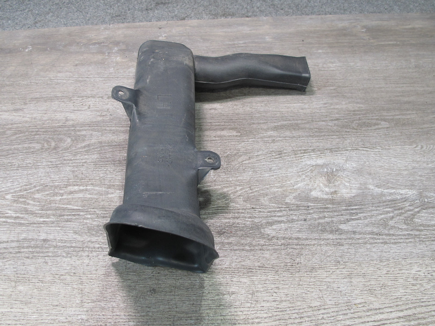 02-05 Lexus Z40 SC430 3UZFE Set of 2 Air Intake Duct Pipe Tube Guide OEM