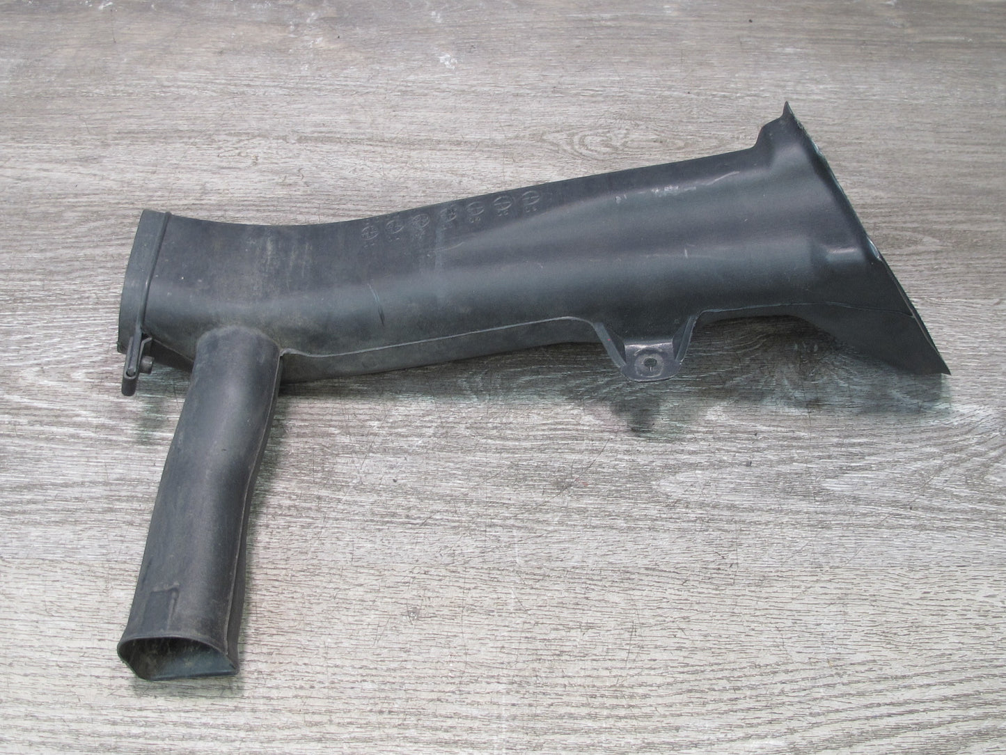 02-05 Lexus Z40 SC430 3UZFE Set of 2 Air Intake Duct Pipe Tube Guide OEM