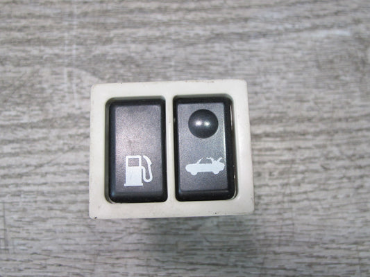 02-10 Lexus Z40 SC430 Trunk Lid Release Fuel Door Lock Unlock Button Switch OEM