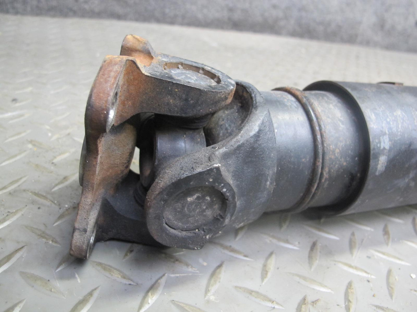 06-13 Lexus IS250 RWD A/T Auto Transmission Rear Driveshaft Drive Shaft OEM