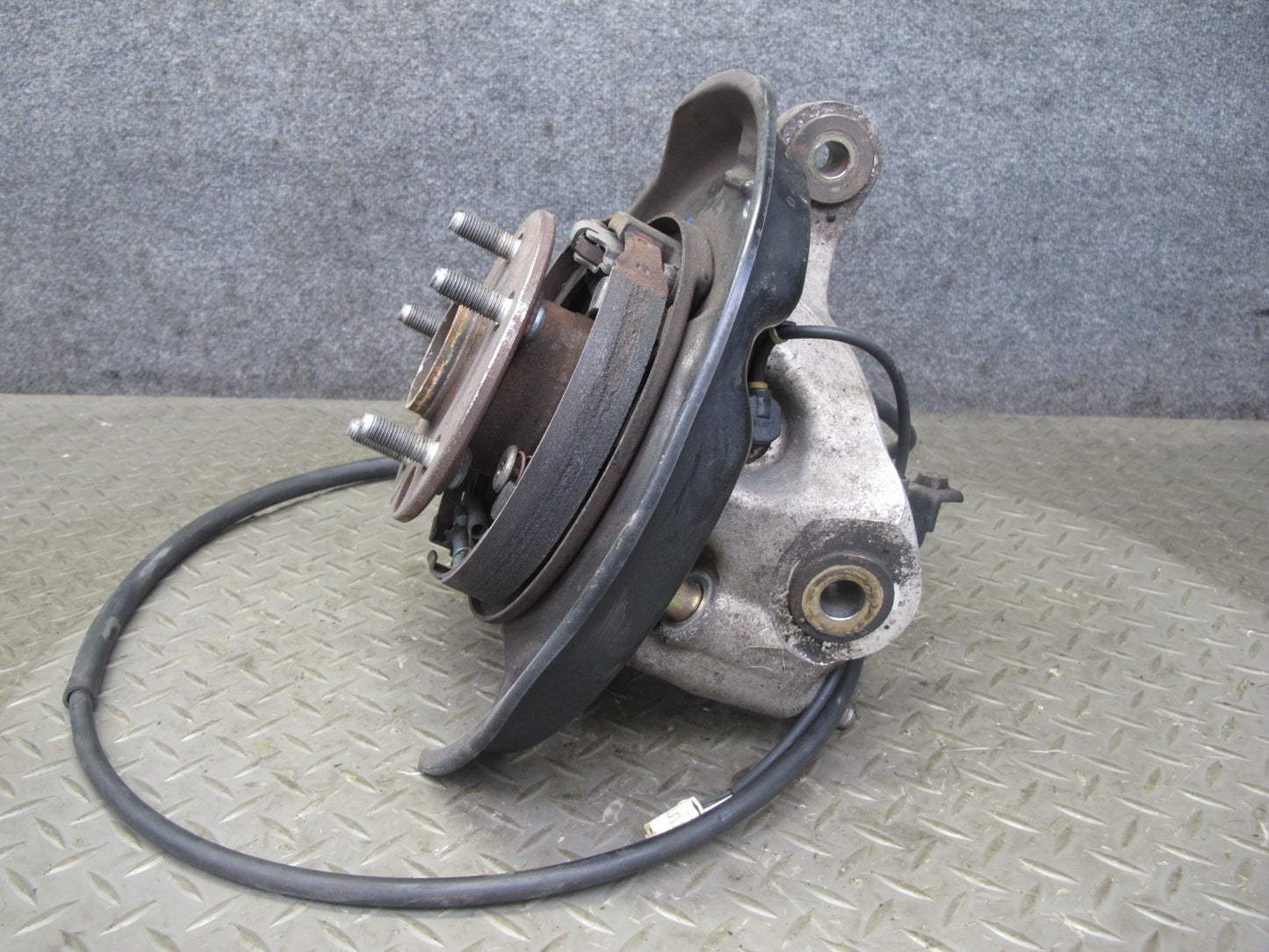 01-06 Lexus LS430 UCF30L RWD Rear Left Spindle Knuckle Wheel Hub Bearing OEM