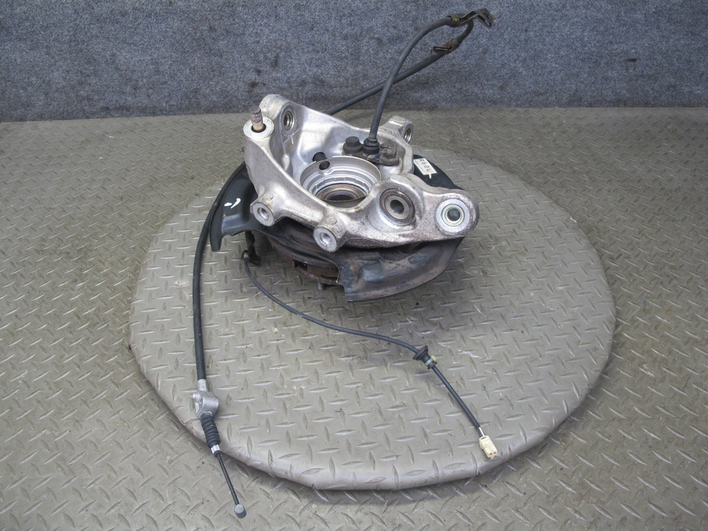 01-06 Lexus LS430 UCF30L RWD Rear Left Spindle Knuckle Wheel Hub Bearing OEM